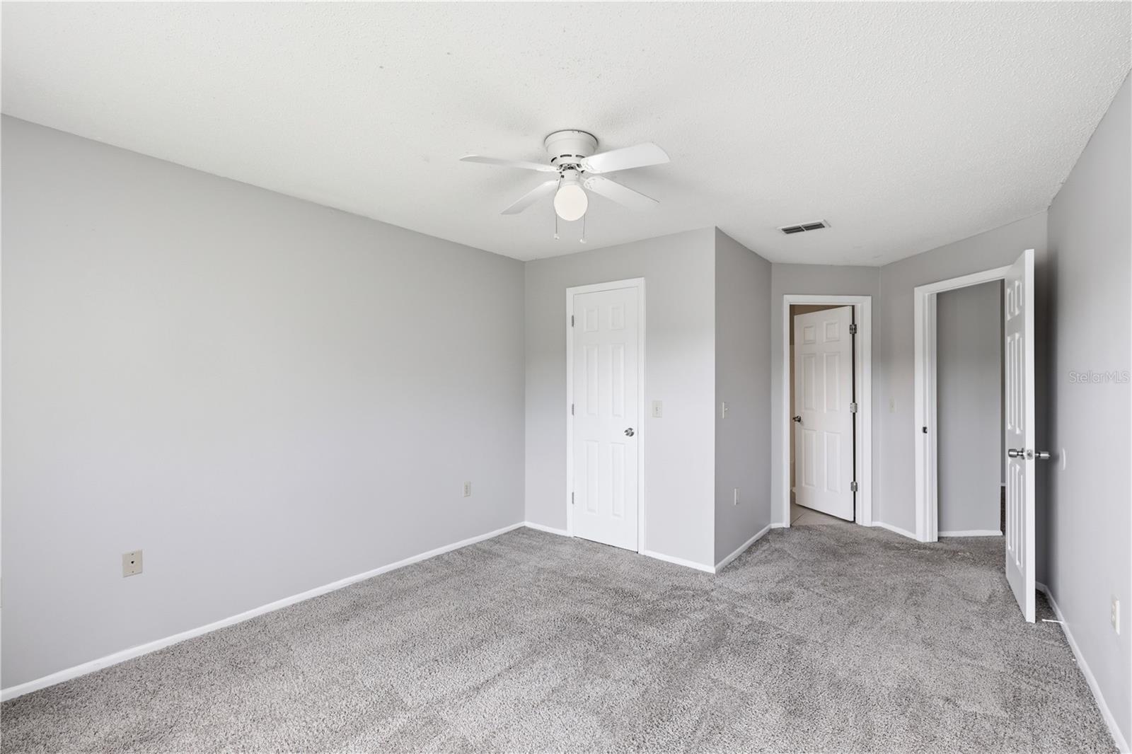 GABLES AT LAKESIDE CONDO - Residential