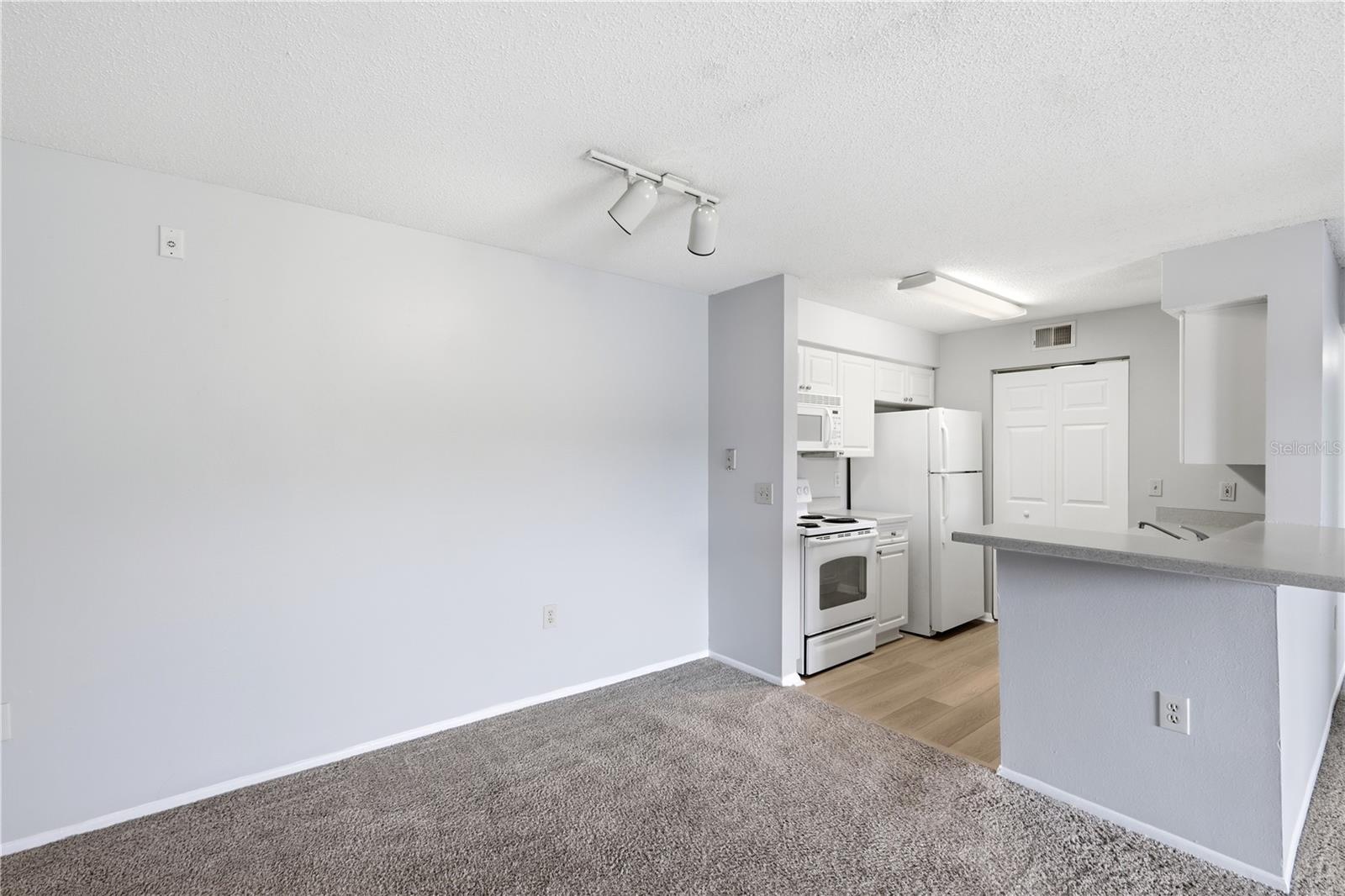 GABLES AT LAKESIDE CONDO - Residential