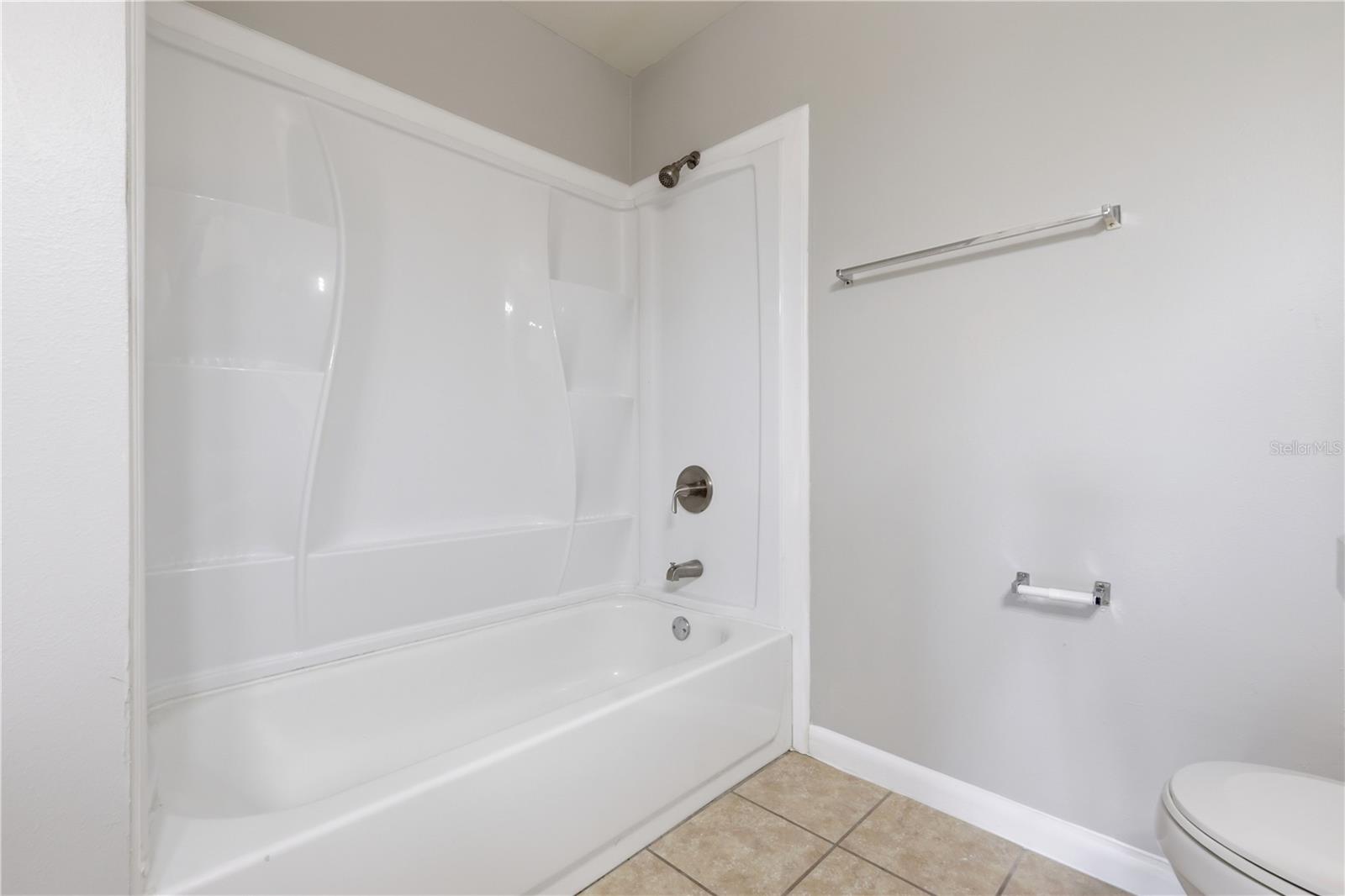 GABLES AT LAKESIDE CONDO - Residential