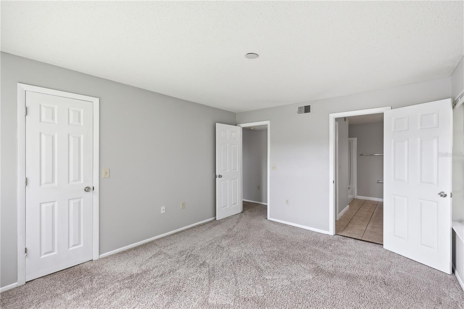 GABLES AT LAKESIDE CONDO - Residential