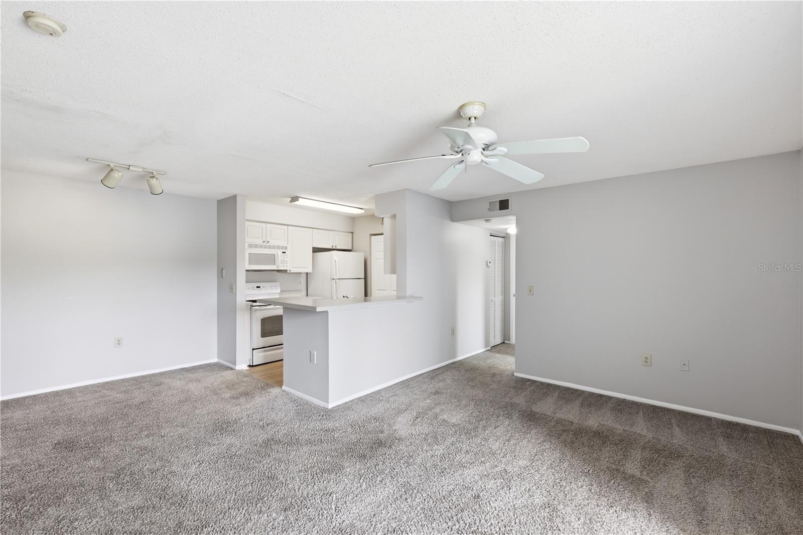 GABLES AT LAKESIDE CONDO - Residential