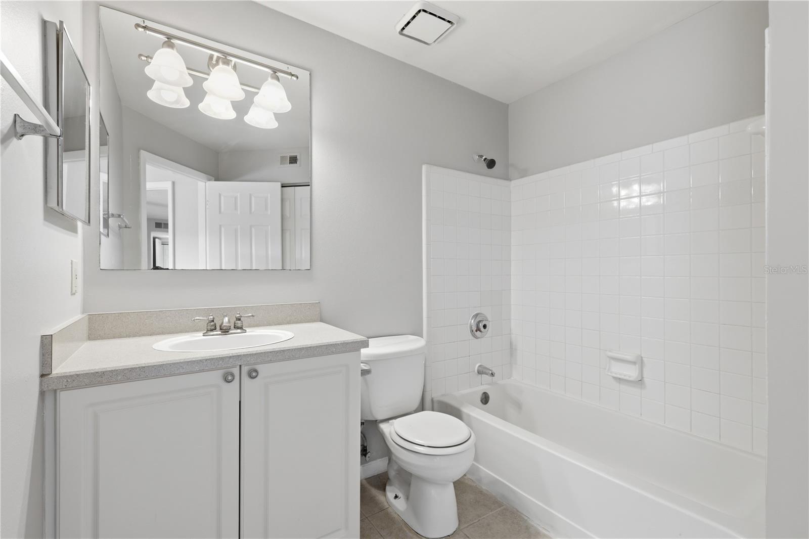 GABLES AT LAKESIDE CONDO - Residential