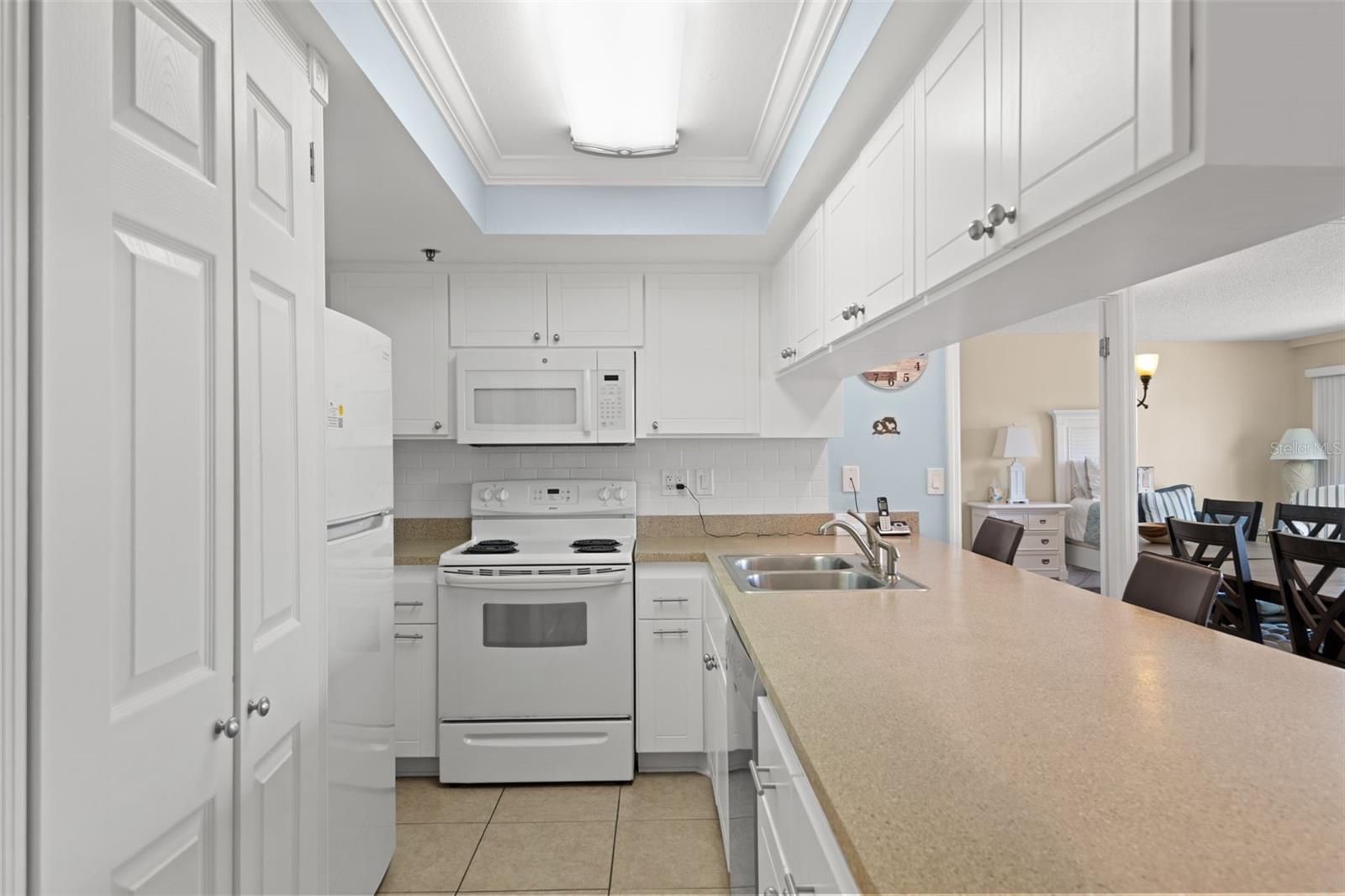 COLLWOOD THE CONDO - Residential
