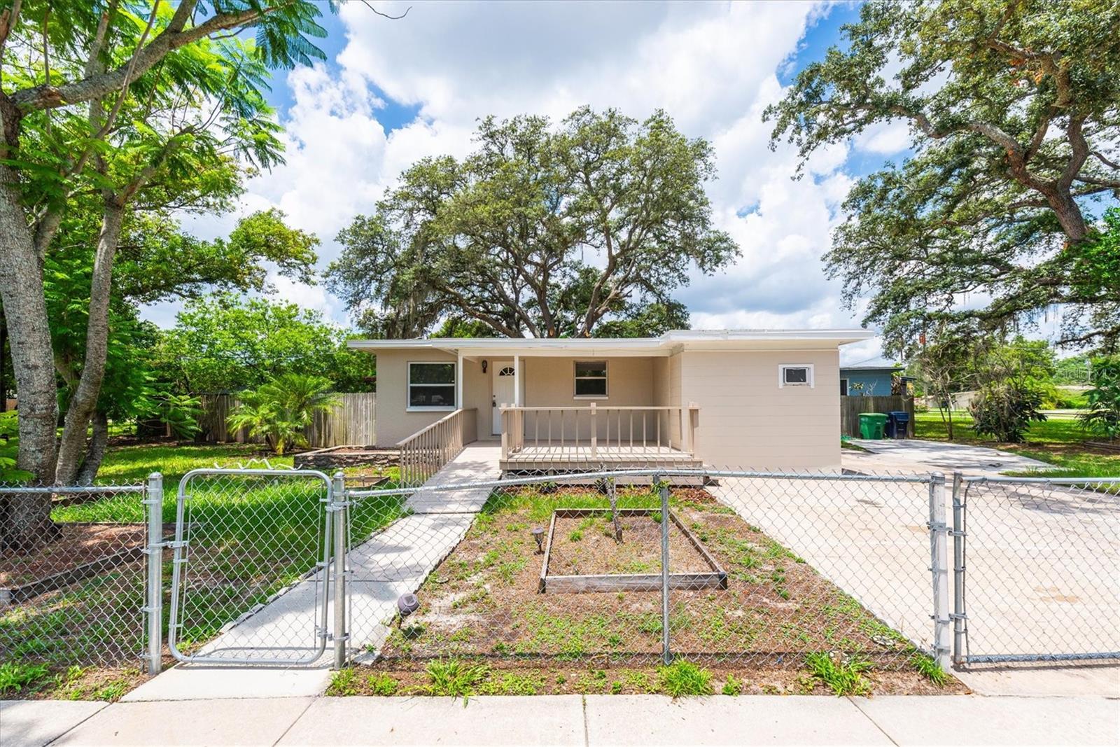 TAMPA OVERLOOK - Residential