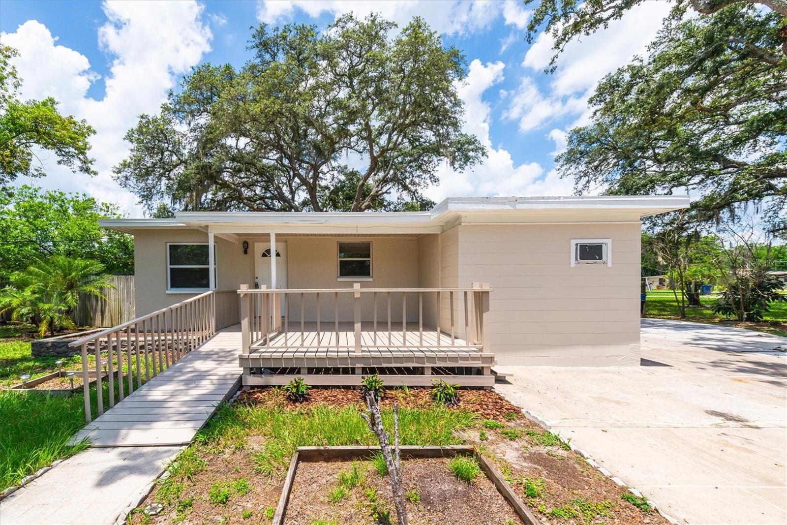 TAMPA OVERLOOK - Residential