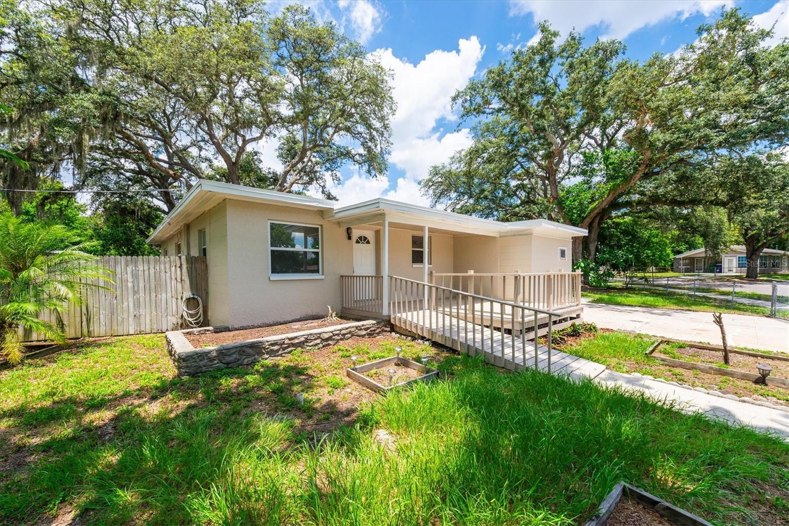 TAMPA OVERLOOK - Residential
