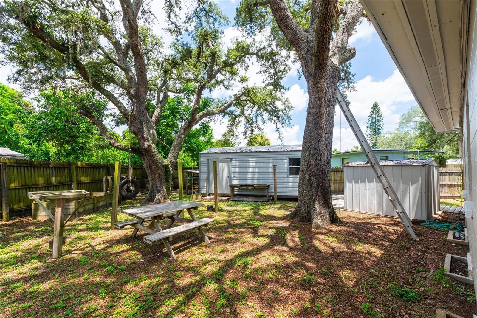 TAMPA OVERLOOK - Residential