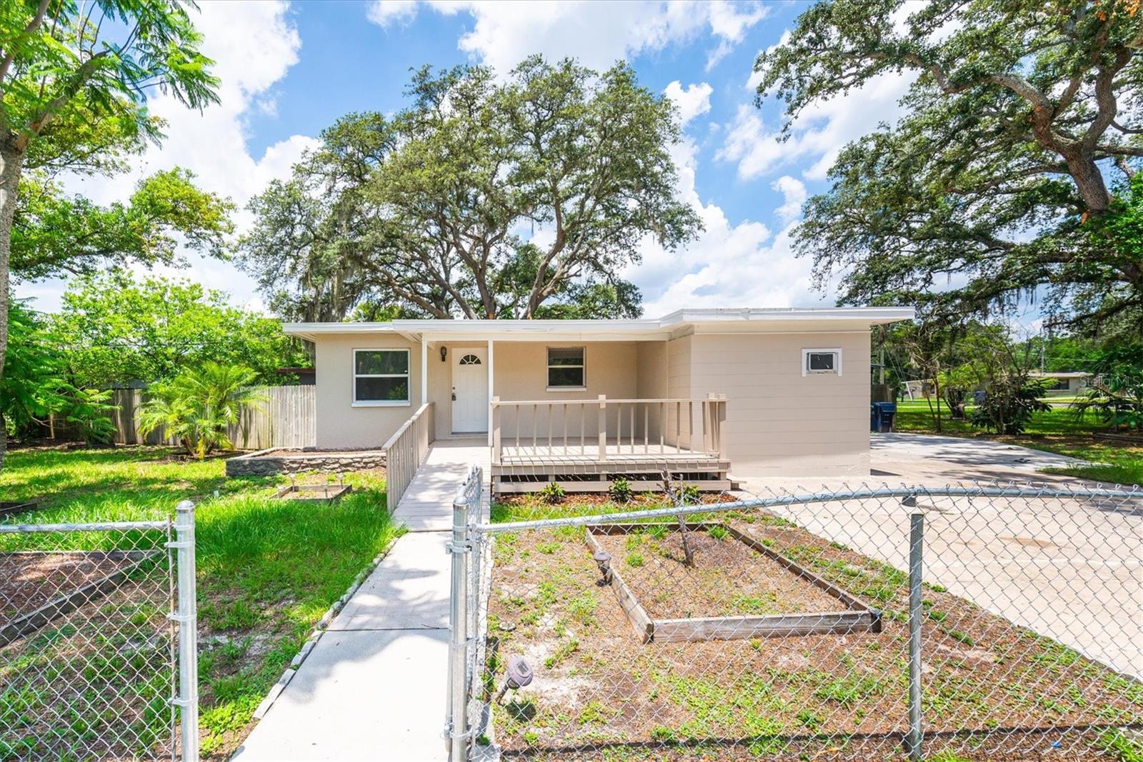 TAMPA OVERLOOK - Residential