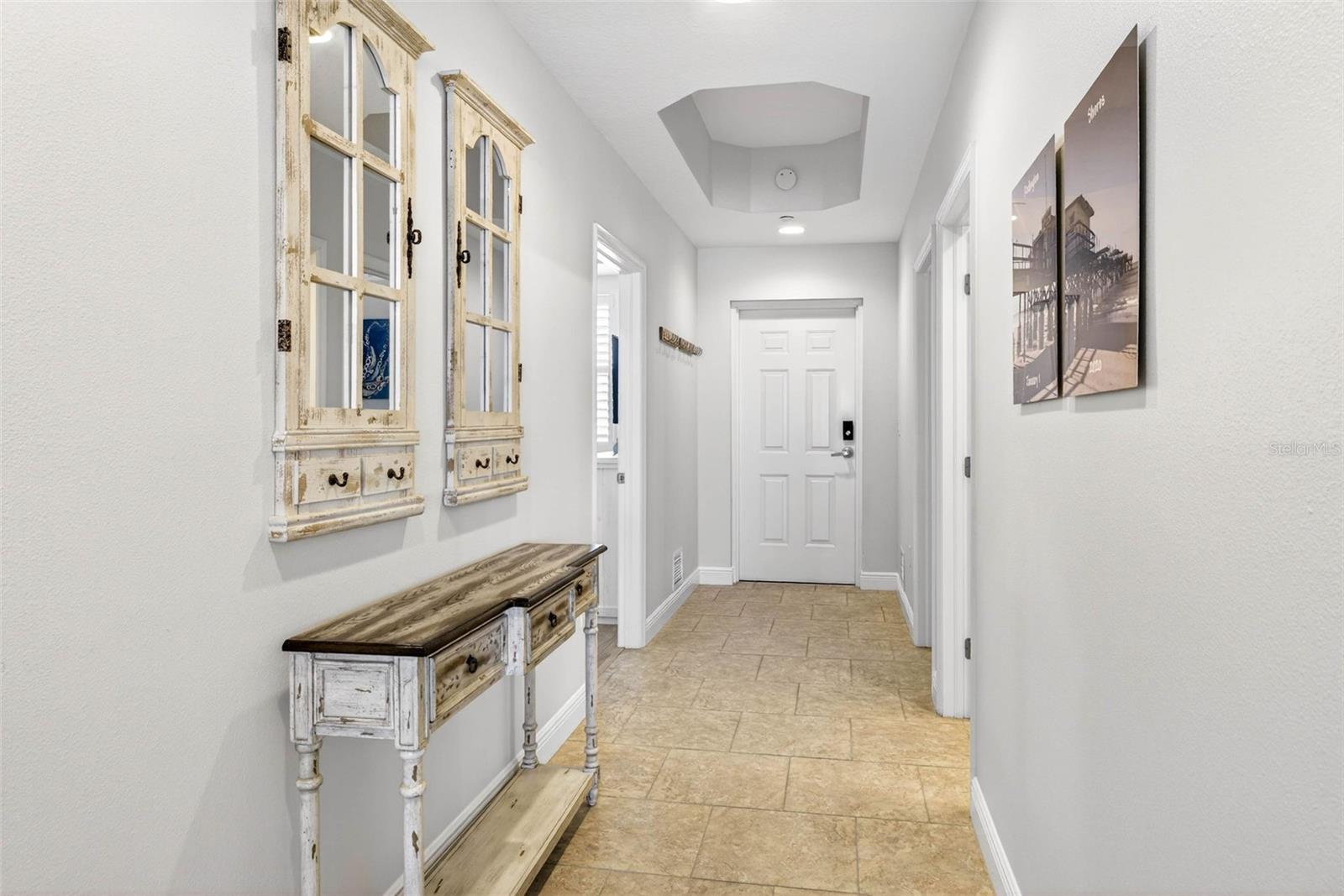LAS FLORES CONDO - Residential