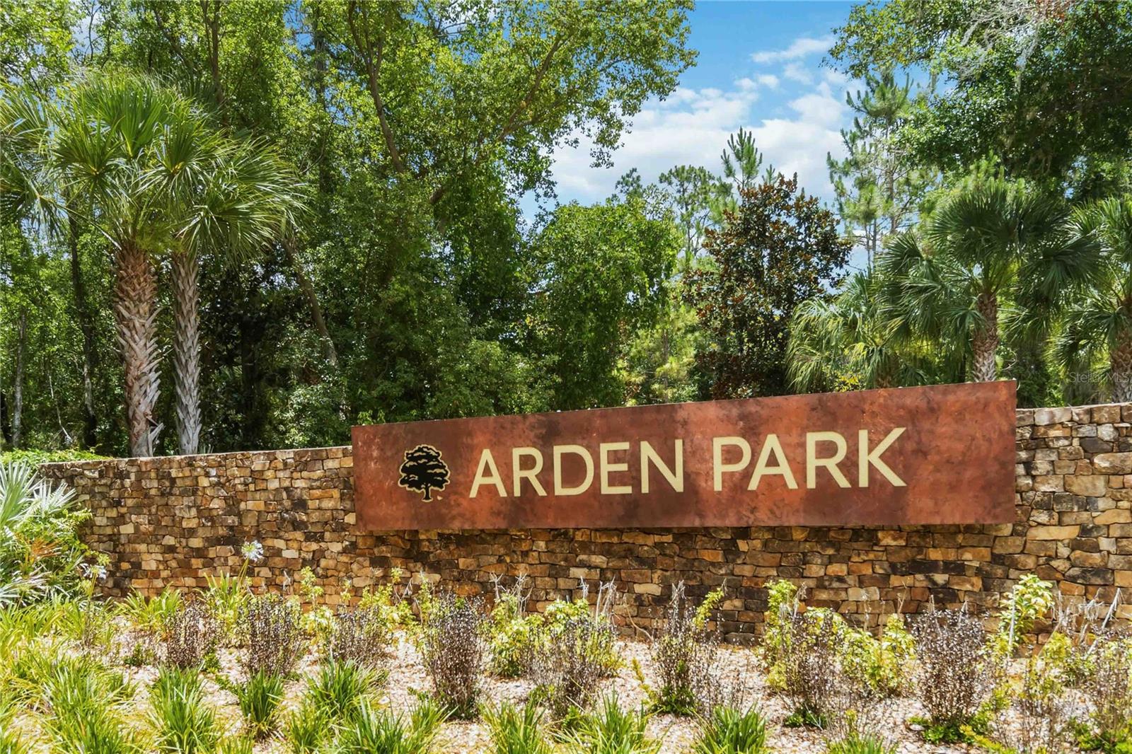ARDEN PARK NORTH PH 5 - Residential Lease