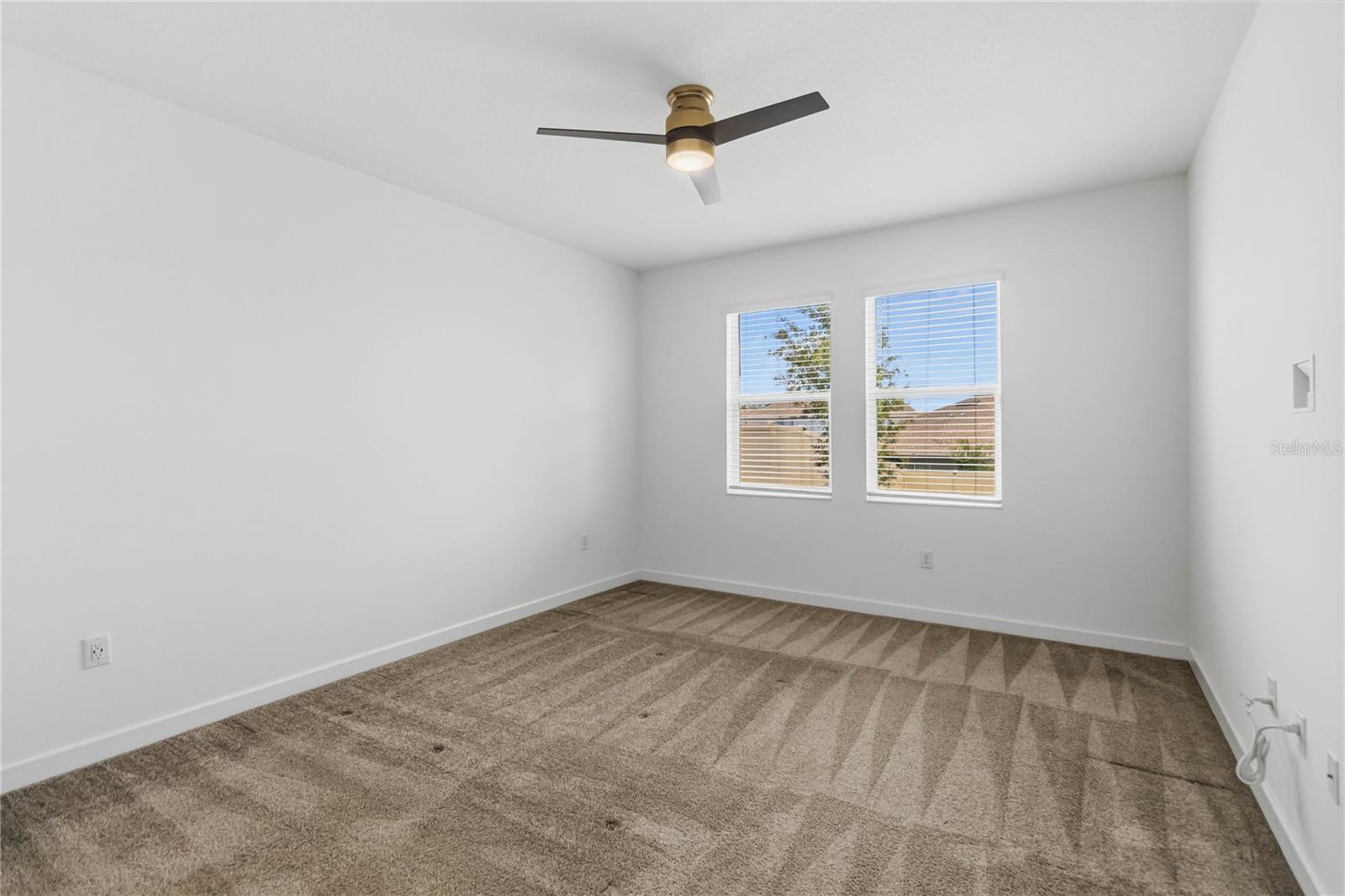ARDEN PARK NORTH PH 5 - Residential Lease