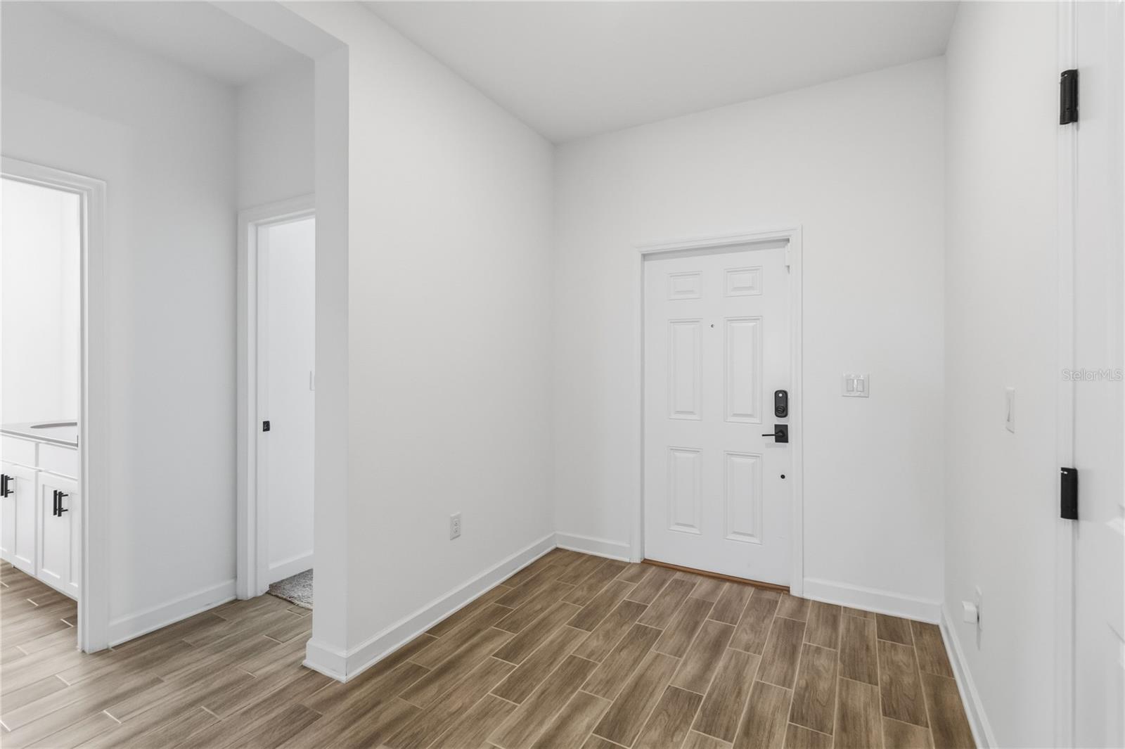 ARDEN PARK NORTH PH 5 - Residential Lease