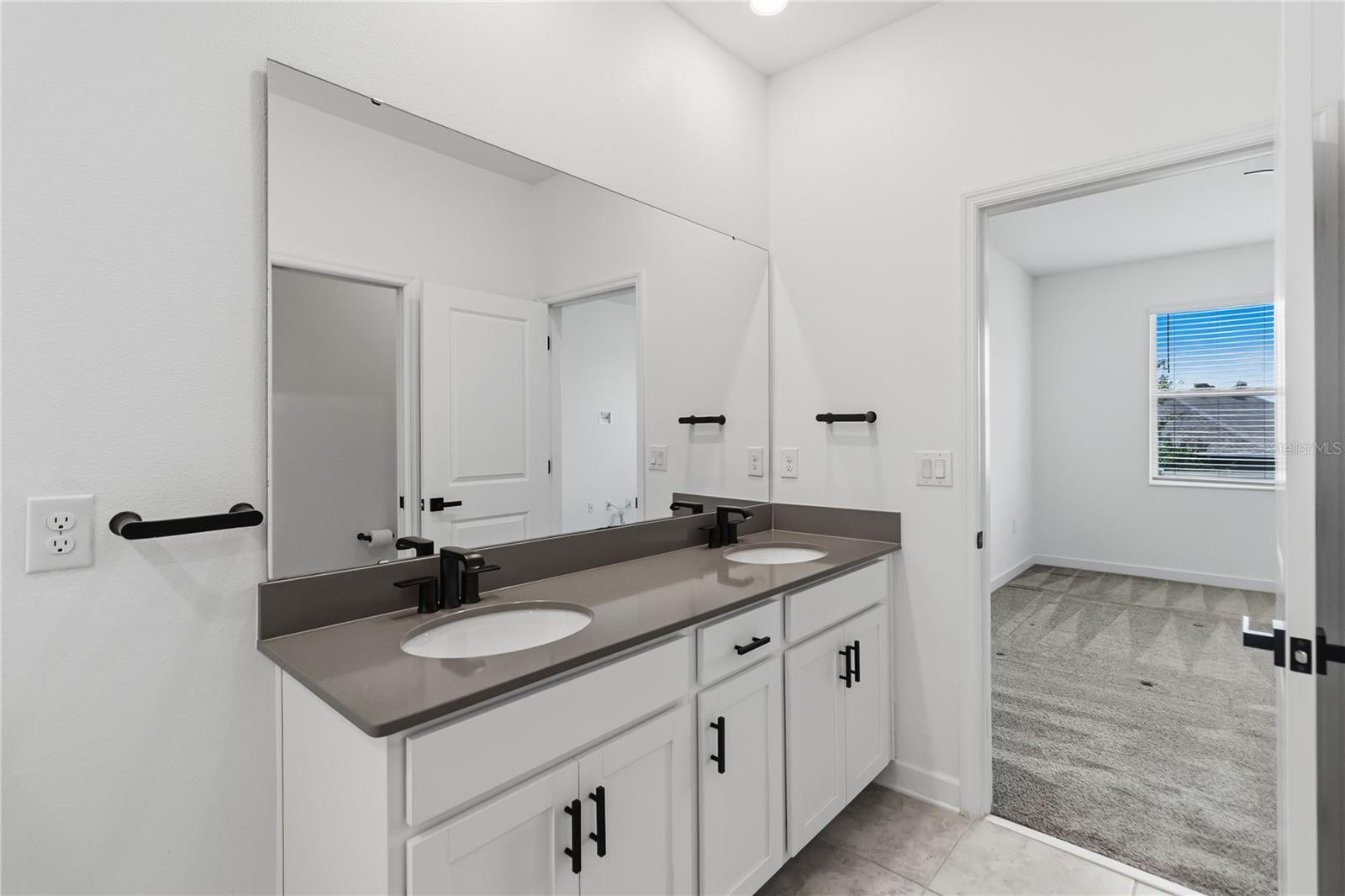 ARDEN PARK NORTH PH 5 - Residential Lease