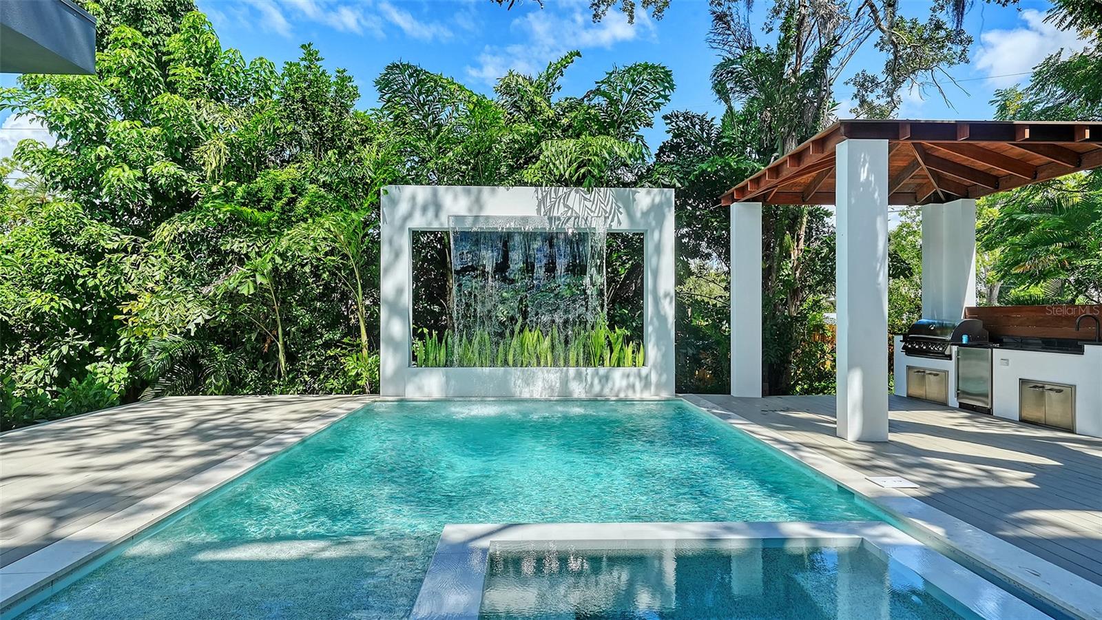 OYSTER BAY ESTATES - Residential