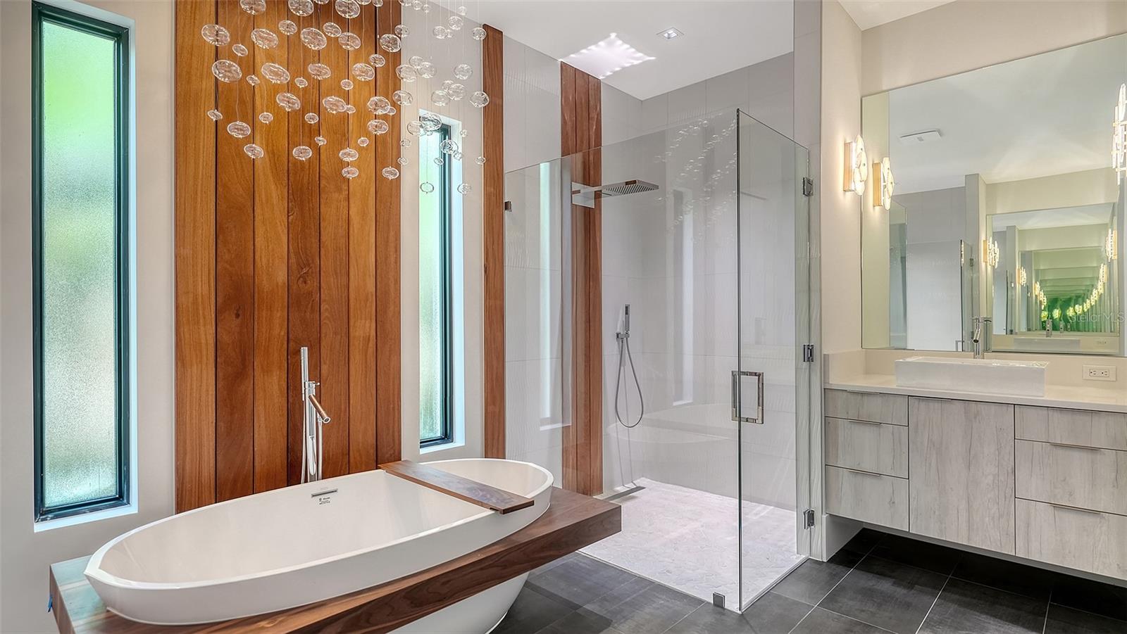 OYSTER BAY ESTATES - Residential