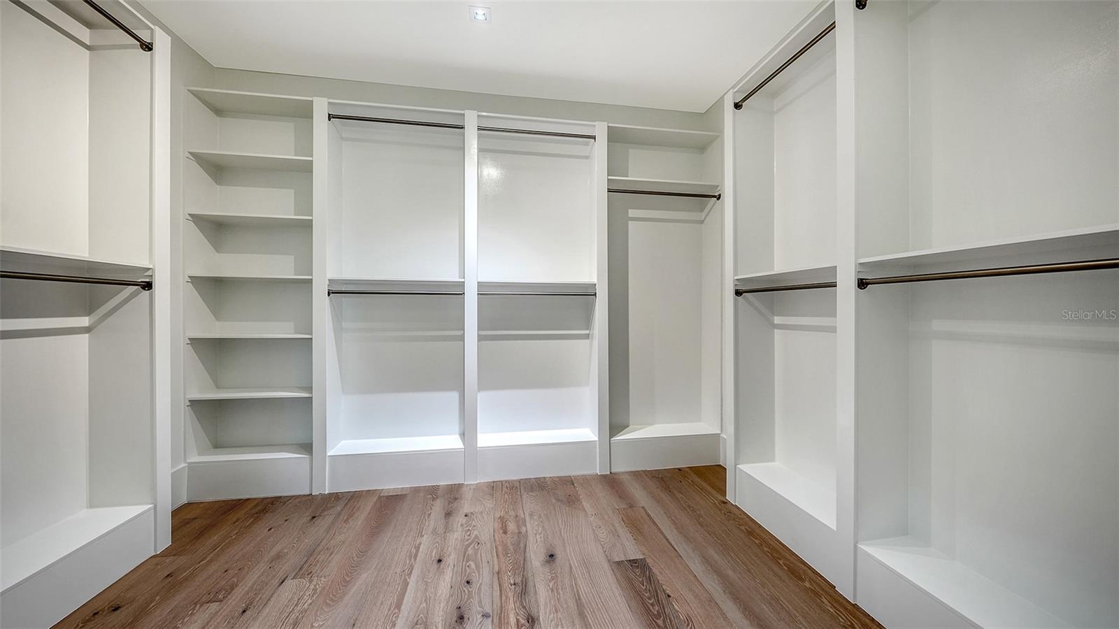 OYSTER BAY ESTATES - Residential