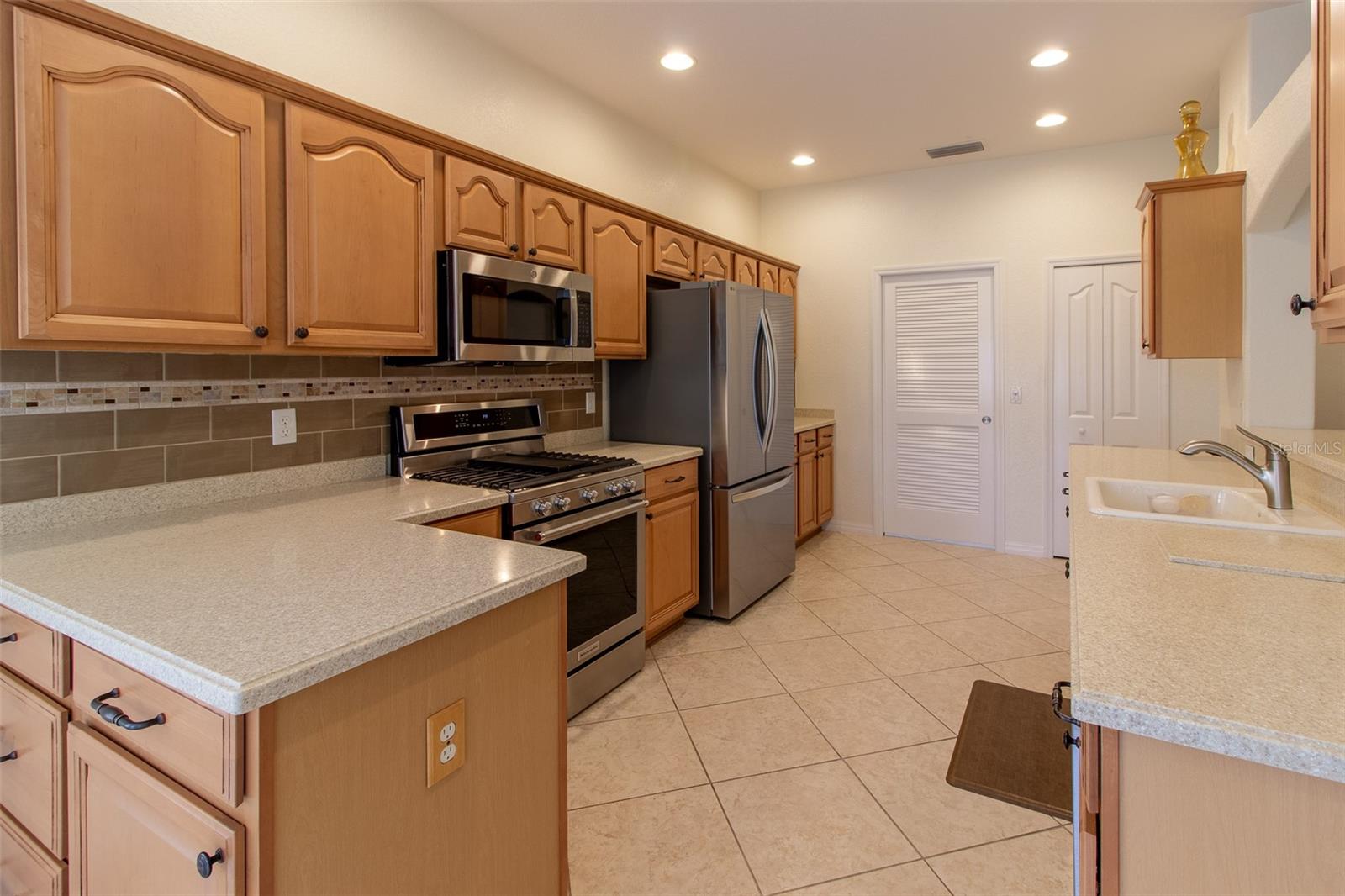 SUMMERGLEN PH 05 - Residential