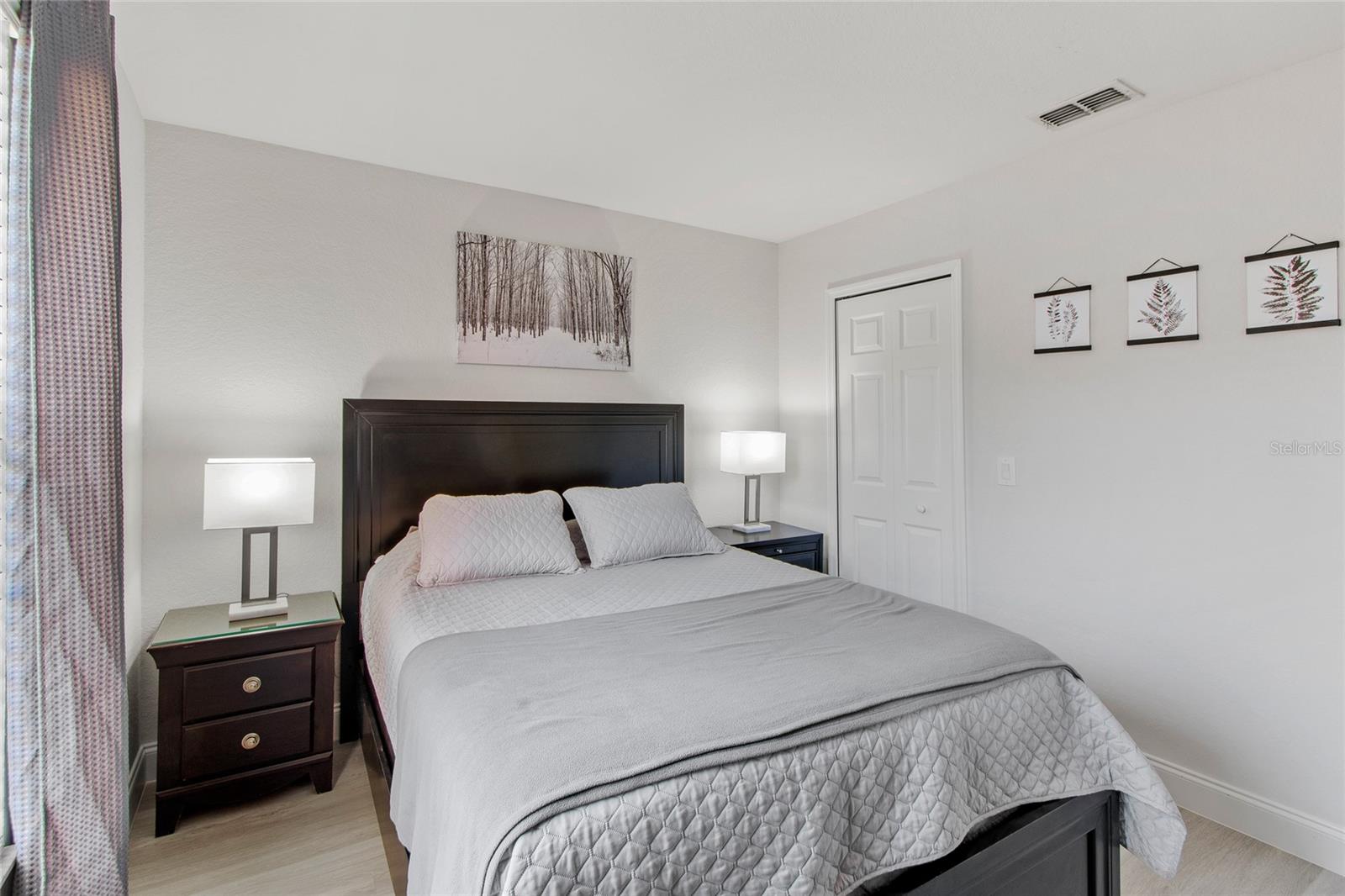 REGAL PALMS AT HIGHLAND RESERVE PH 05 - Residential