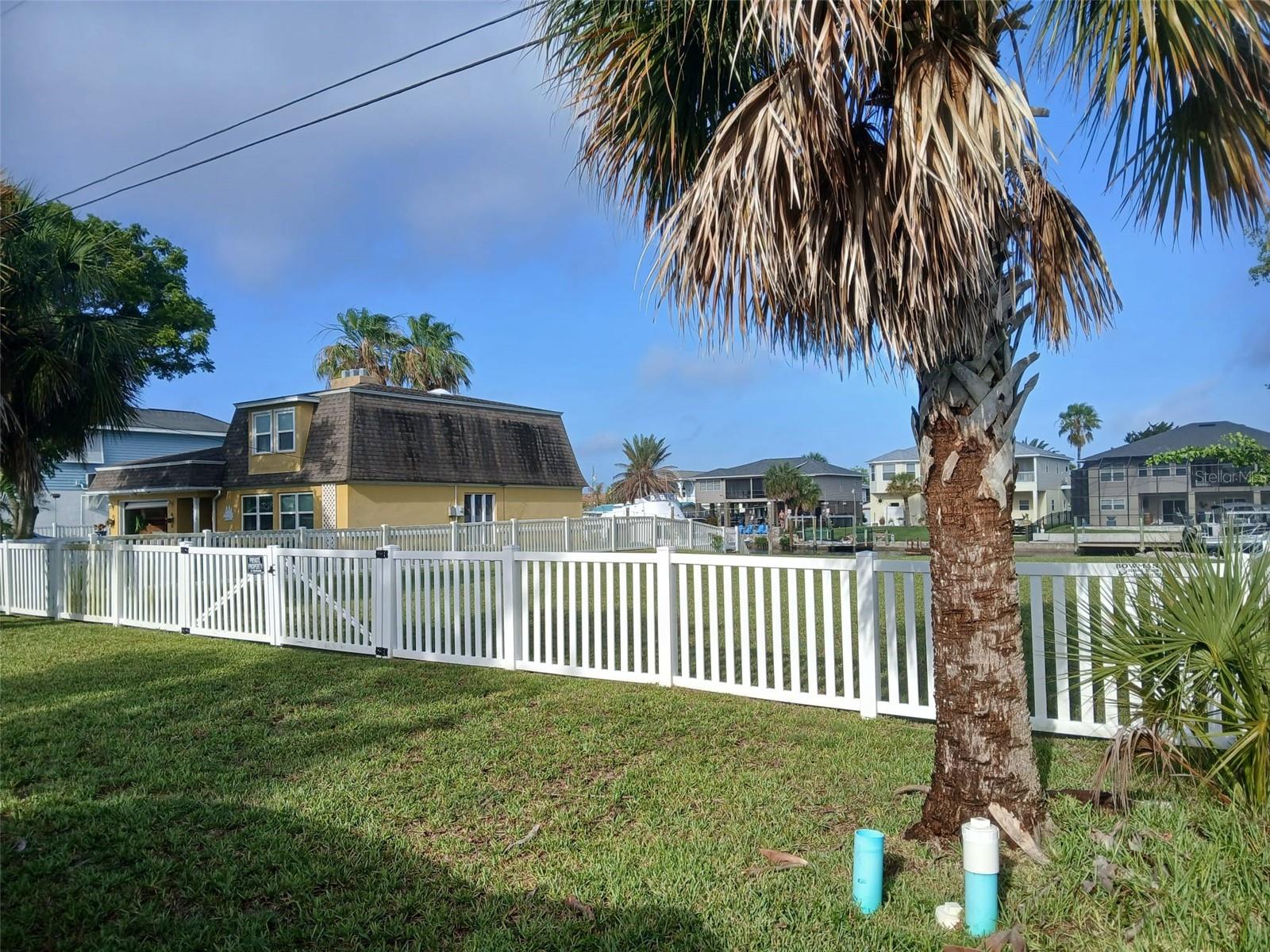 GULF COAST RET - Land