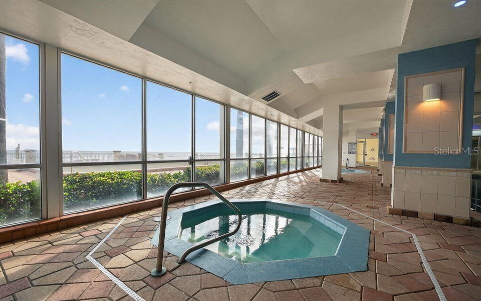 DAYTONA BEACH RESORT & CONF CENTER - Residential