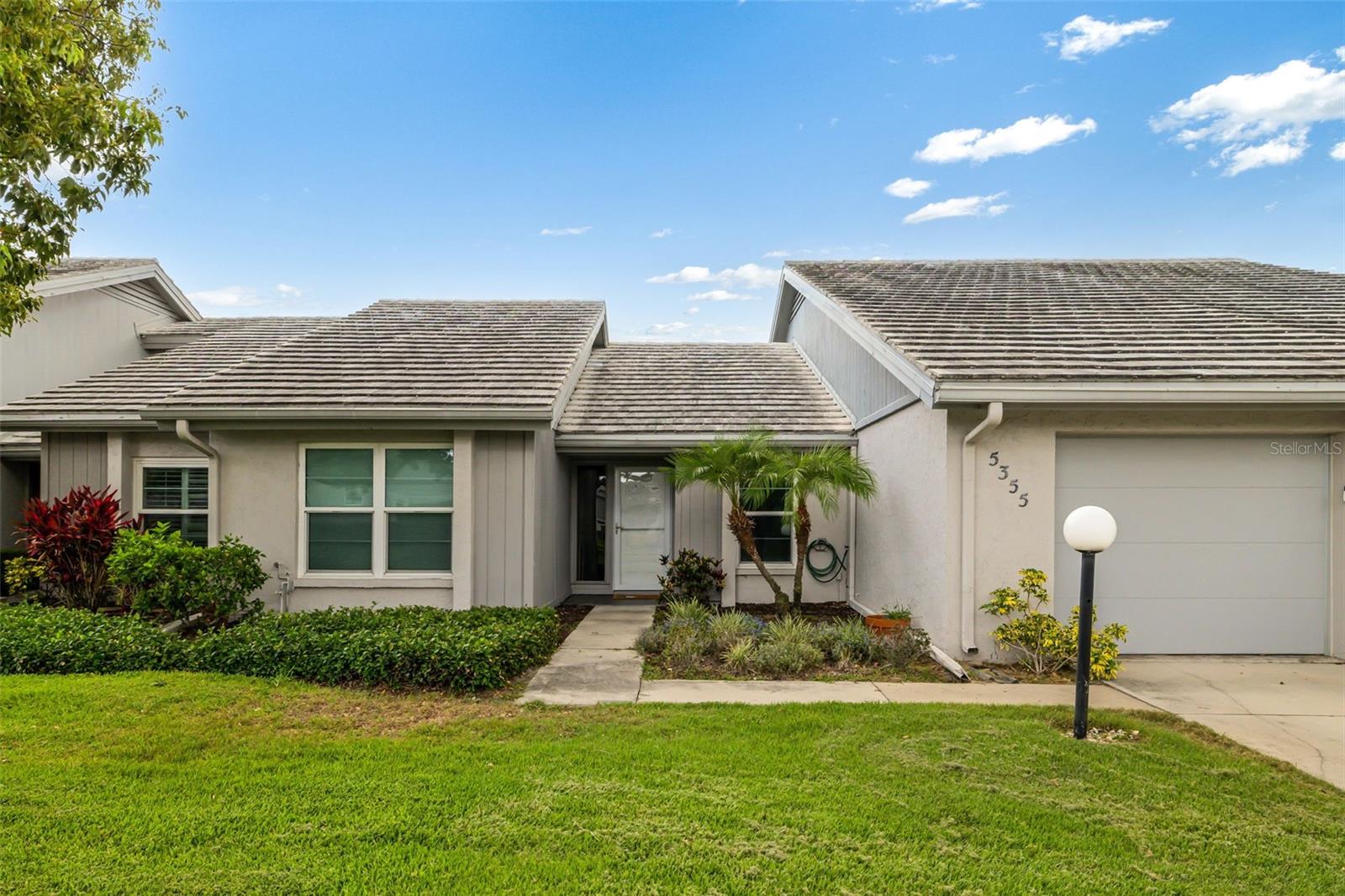CRESTWOOD VILLAS - Residential