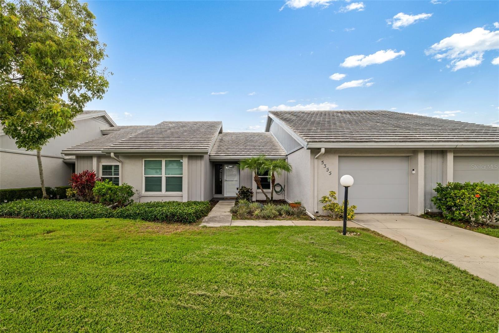 CRESTWOOD VILLAS - Residential