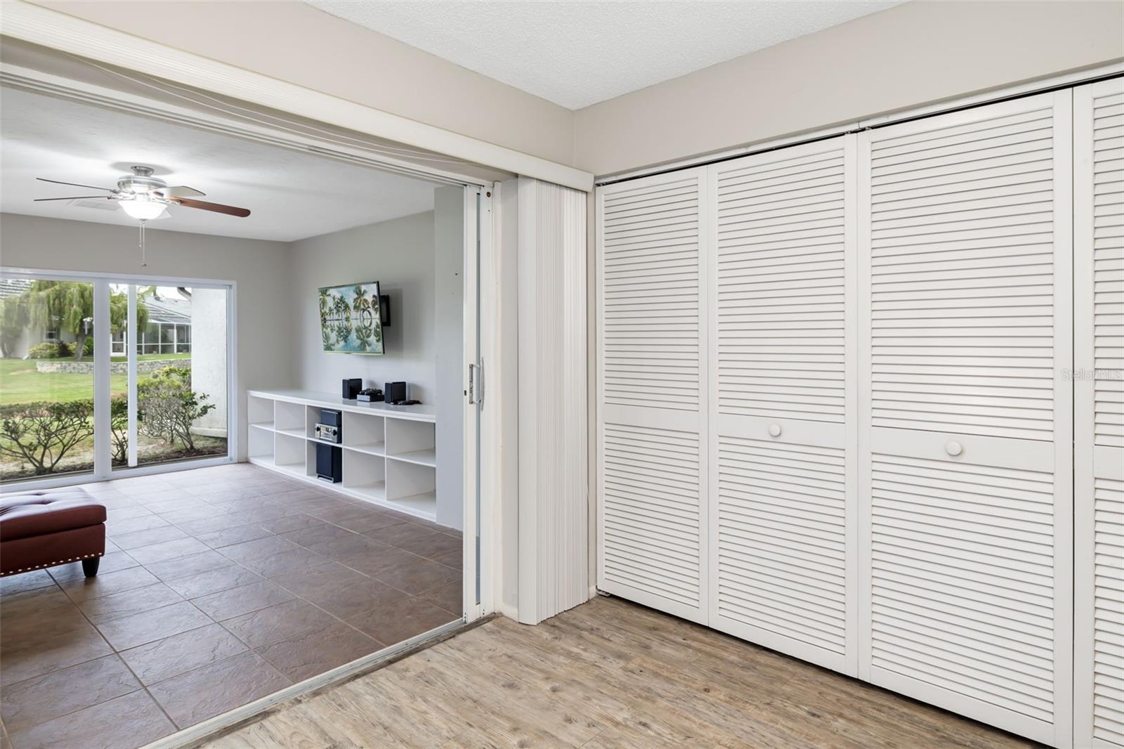 CRESTWOOD VILLAS - Residential