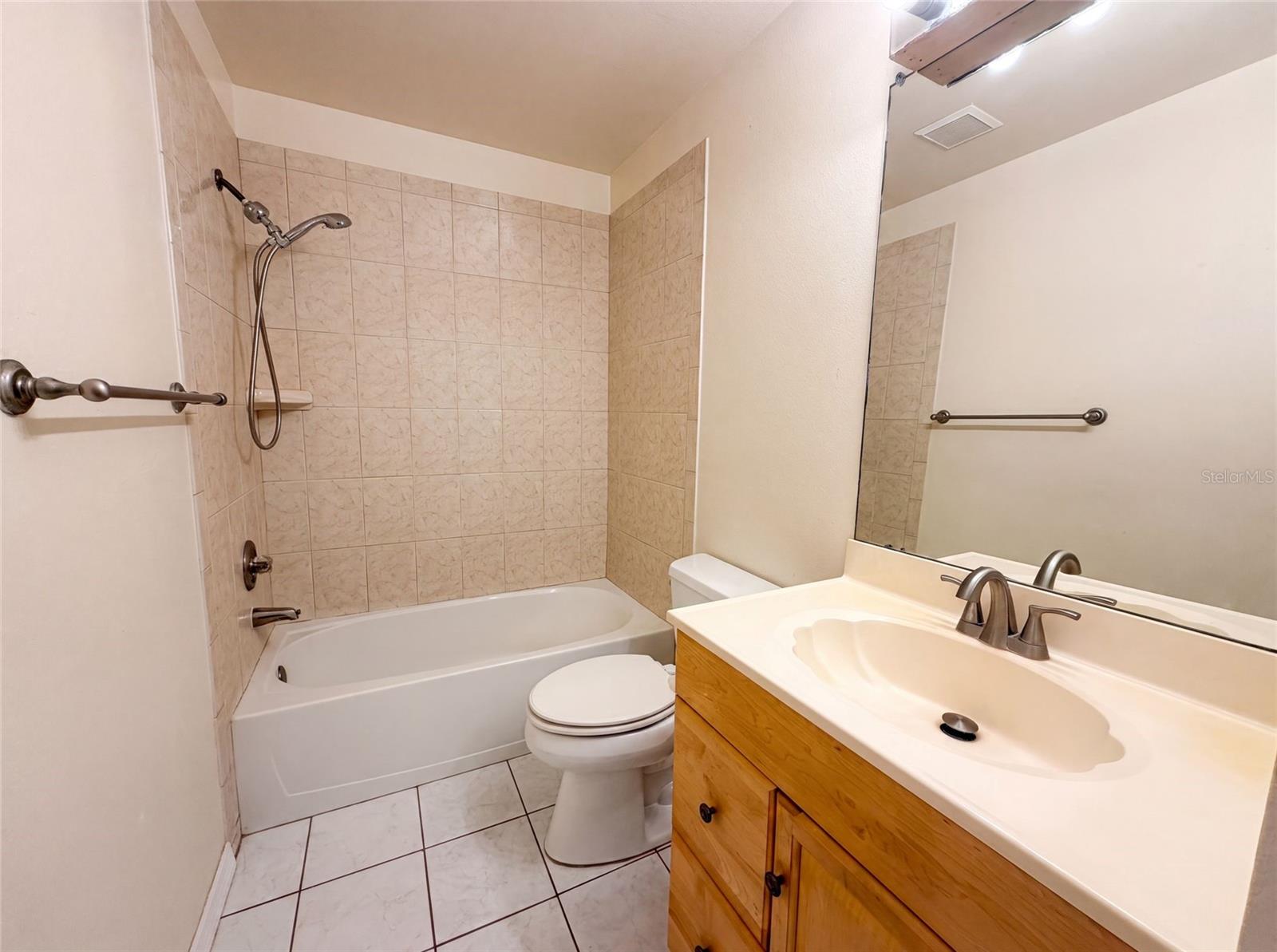 COUNTRYWAY PRCL B TRCT 1 PH - Residential