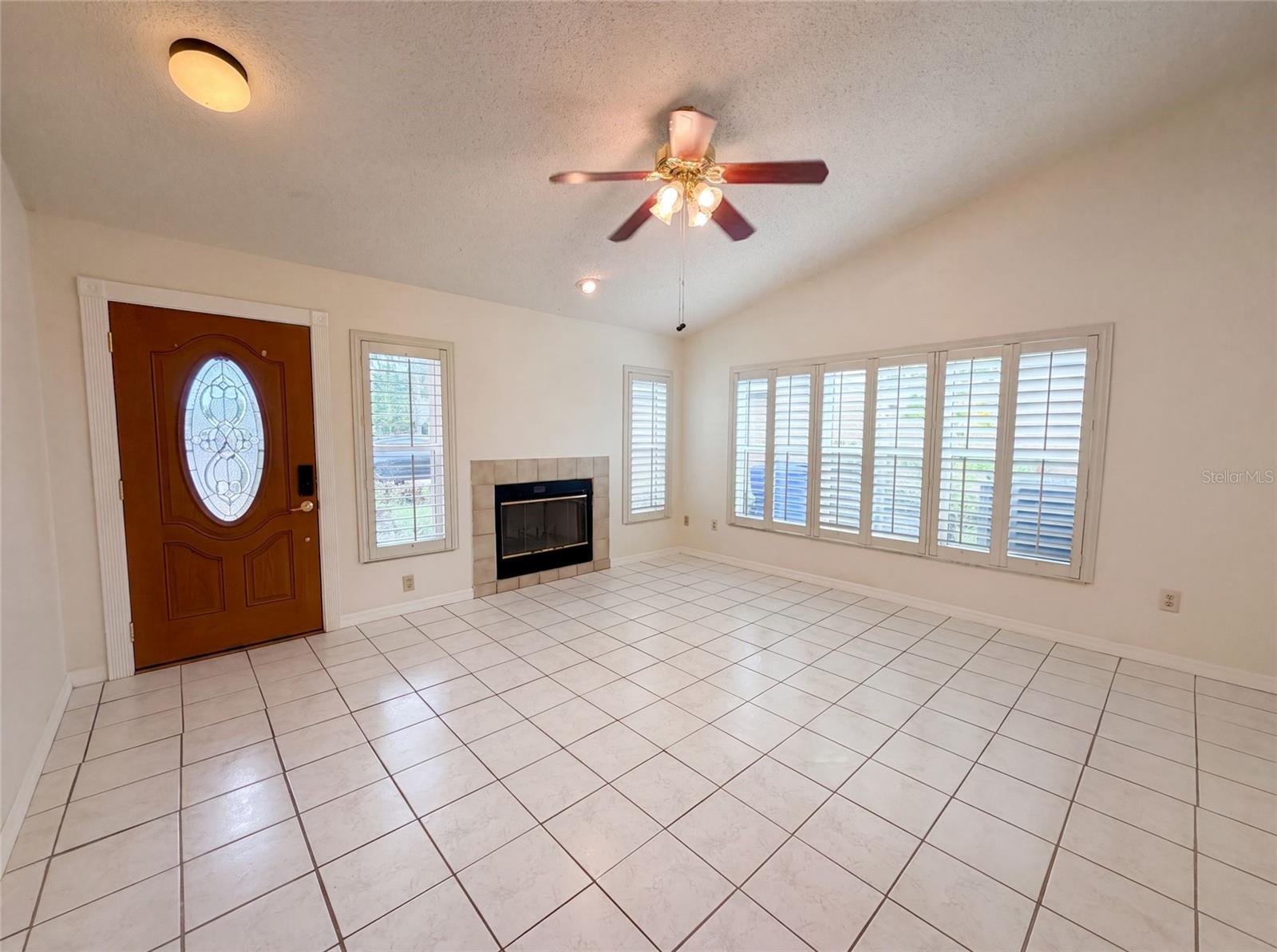 COUNTRYWAY PRCL B TRCT 1 PH - Residential