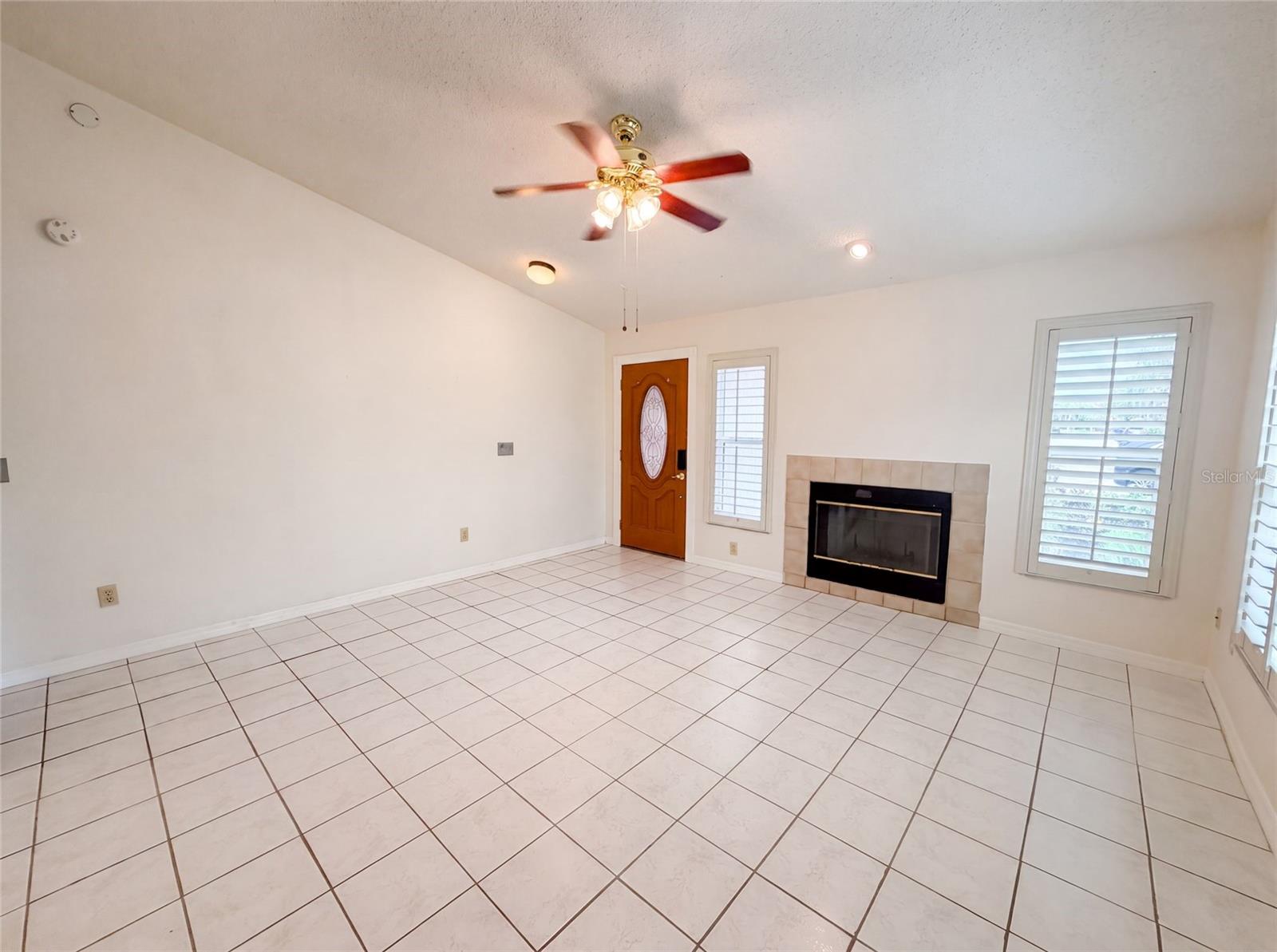 COUNTRYWAY PRCL B TRCT 1 PH - Residential