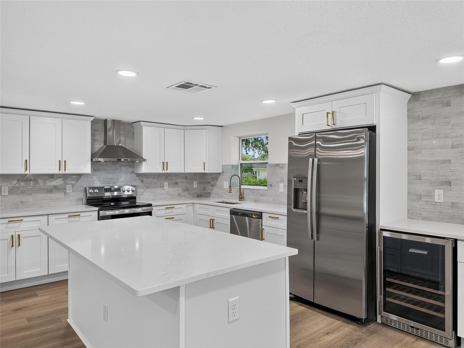 WILLIAMS GROVE - Residential