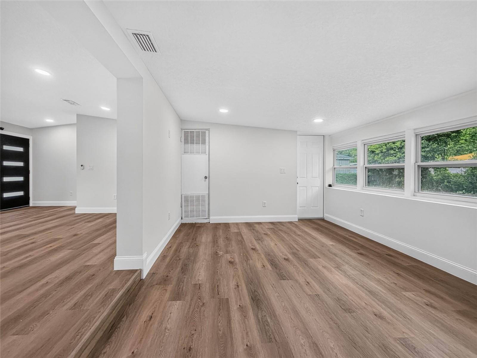 WILLIAMS GROVE - Residential