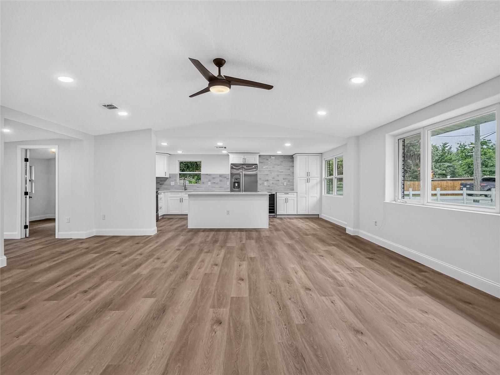 WILLIAMS GROVE - Residential