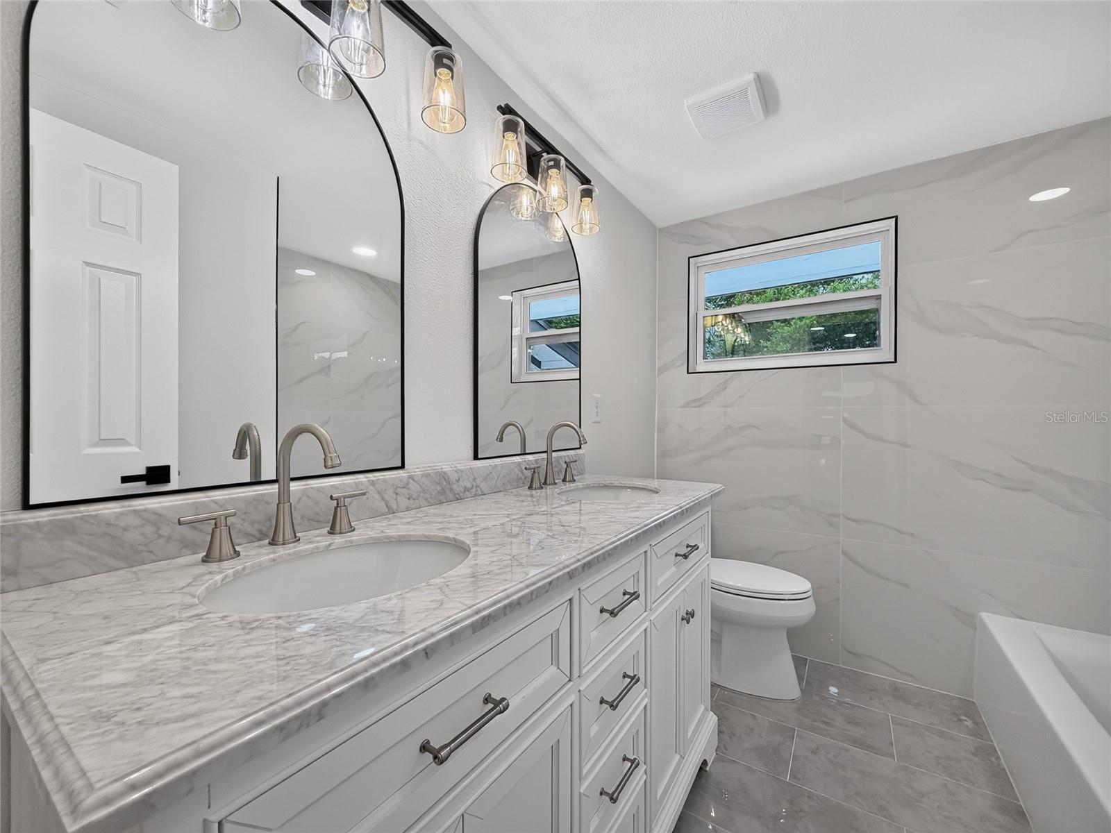 WILLIAMS GROVE - Residential