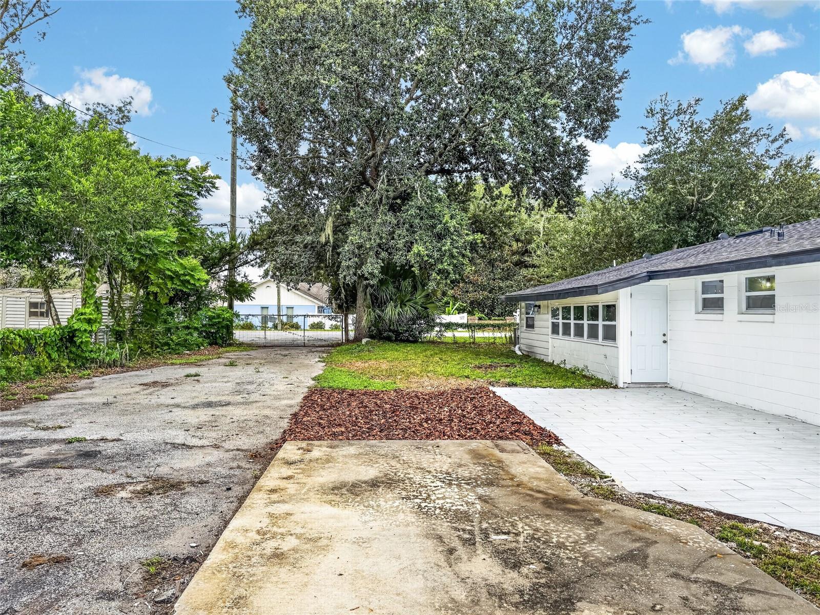WILLIAMS GROVE - Residential
