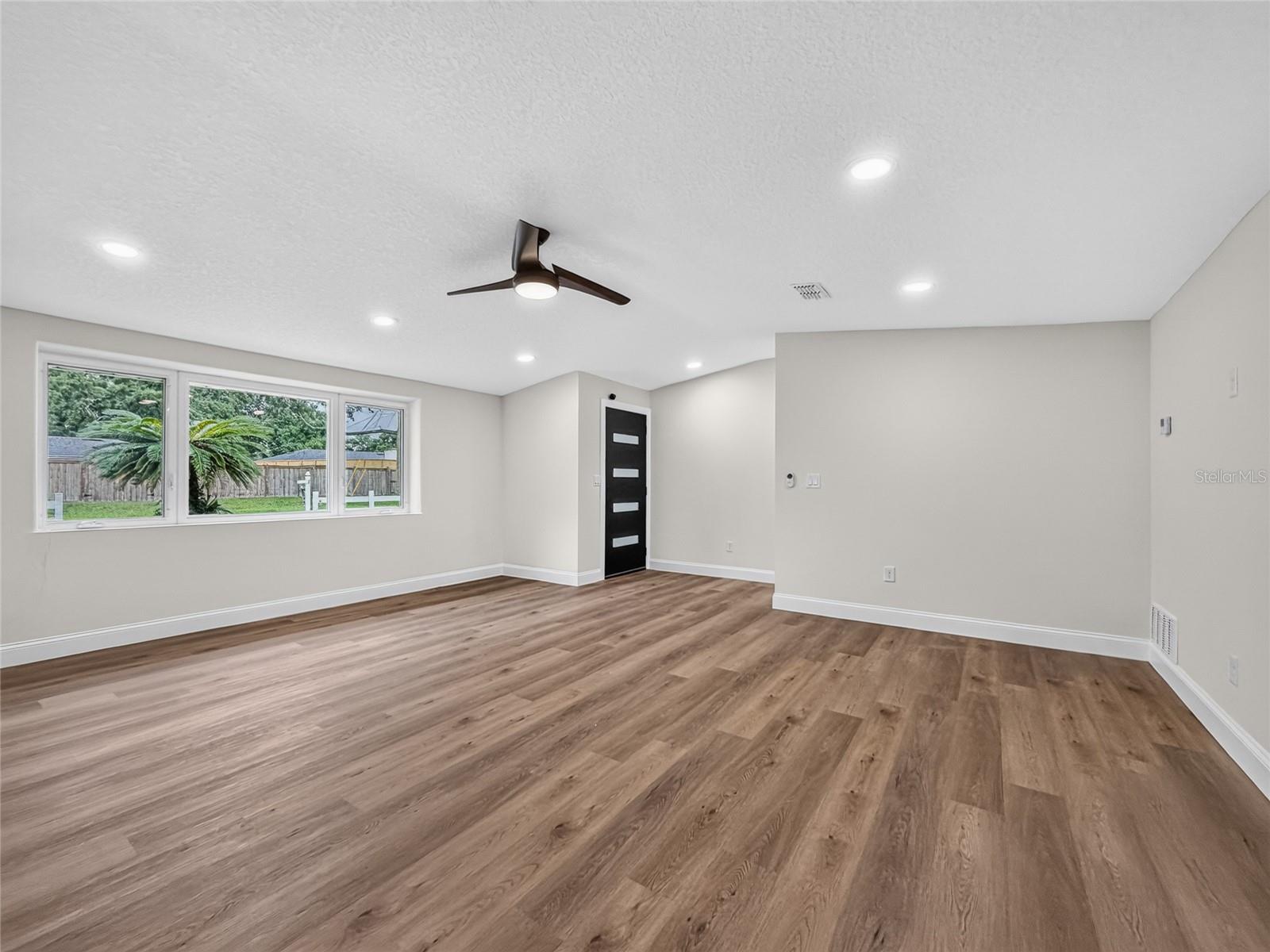 WILLIAMS GROVE - Residential