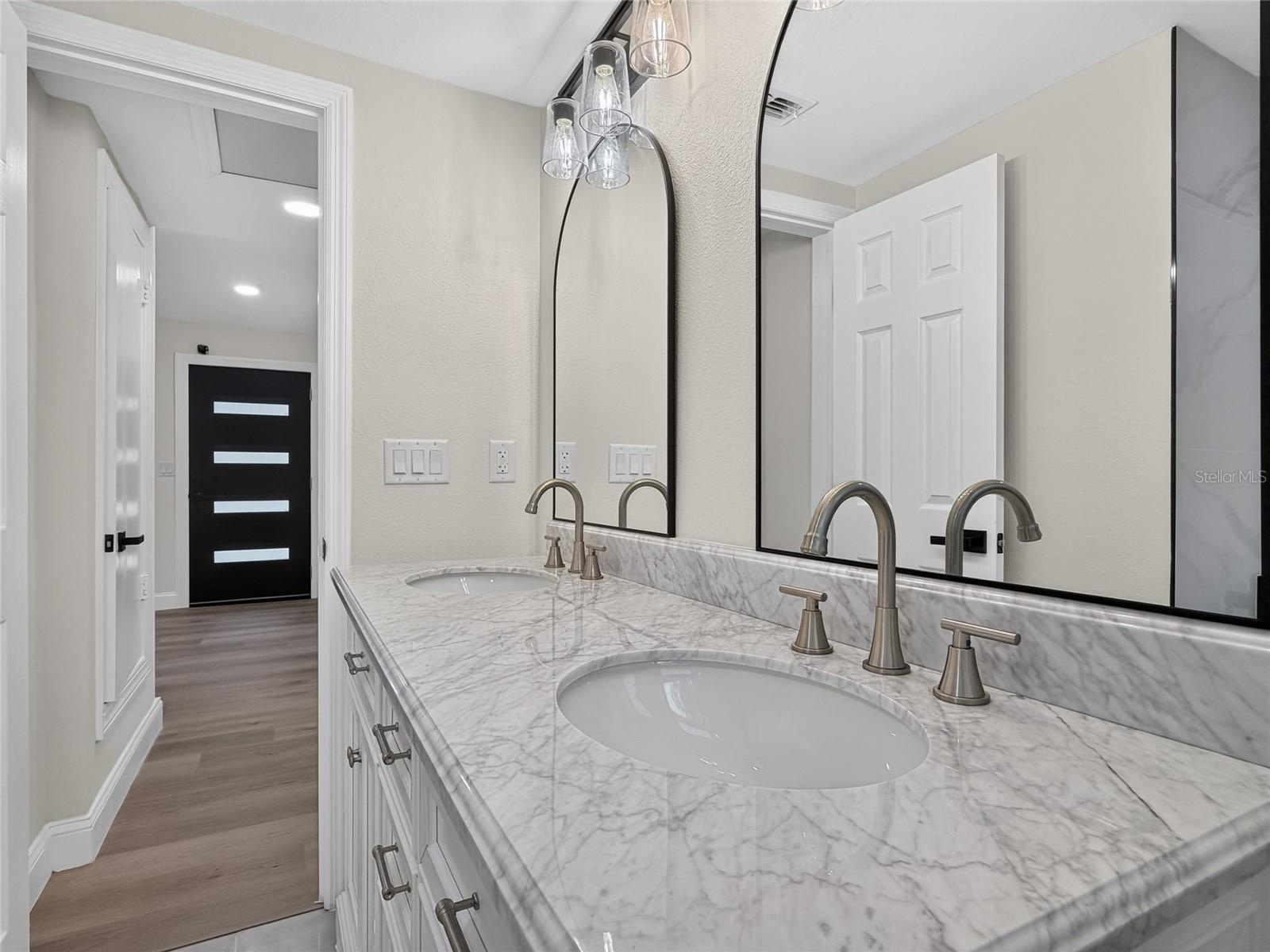 WILLIAMS GROVE - Residential