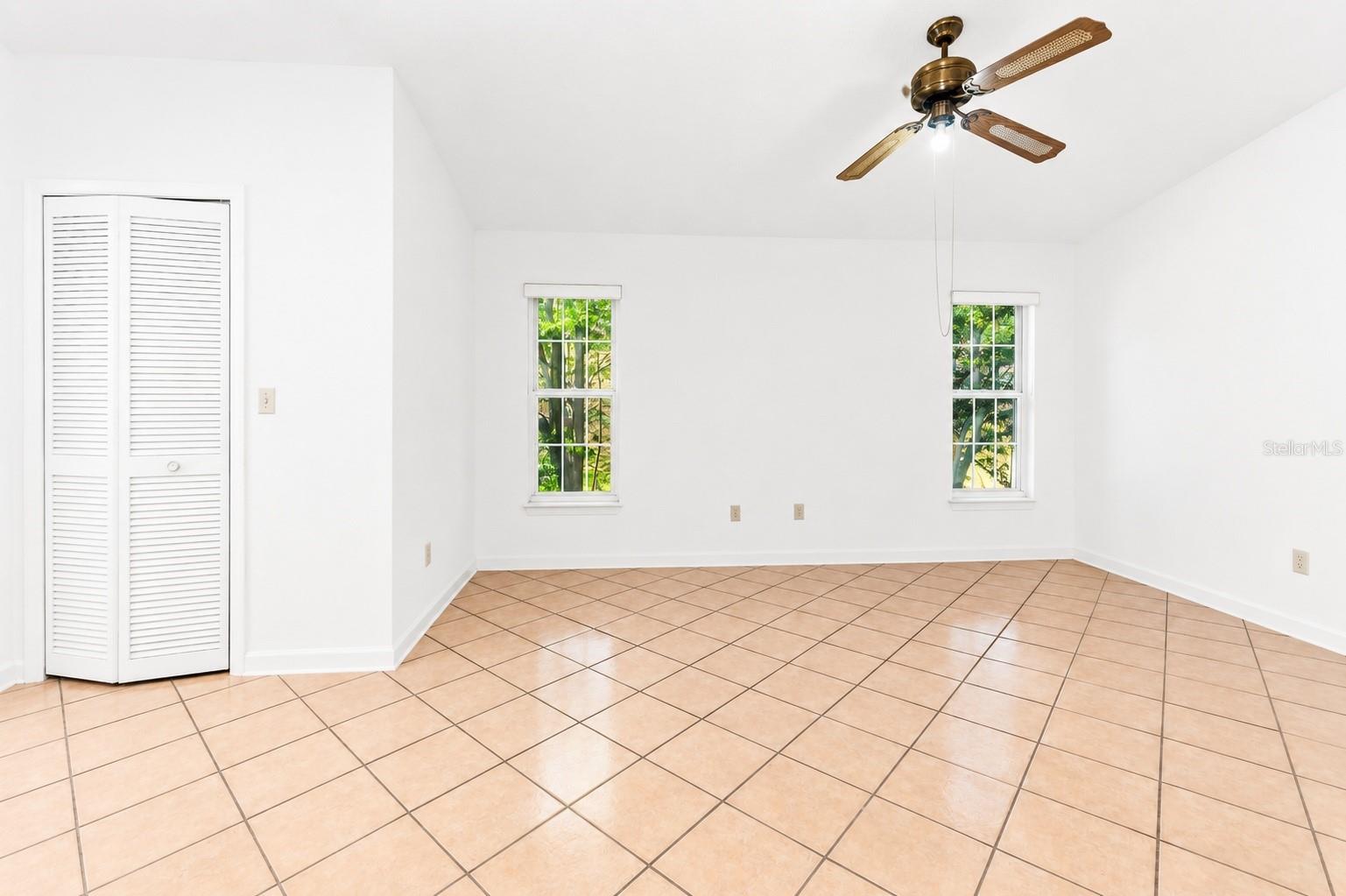 PEMBROOKE - Residential Lease