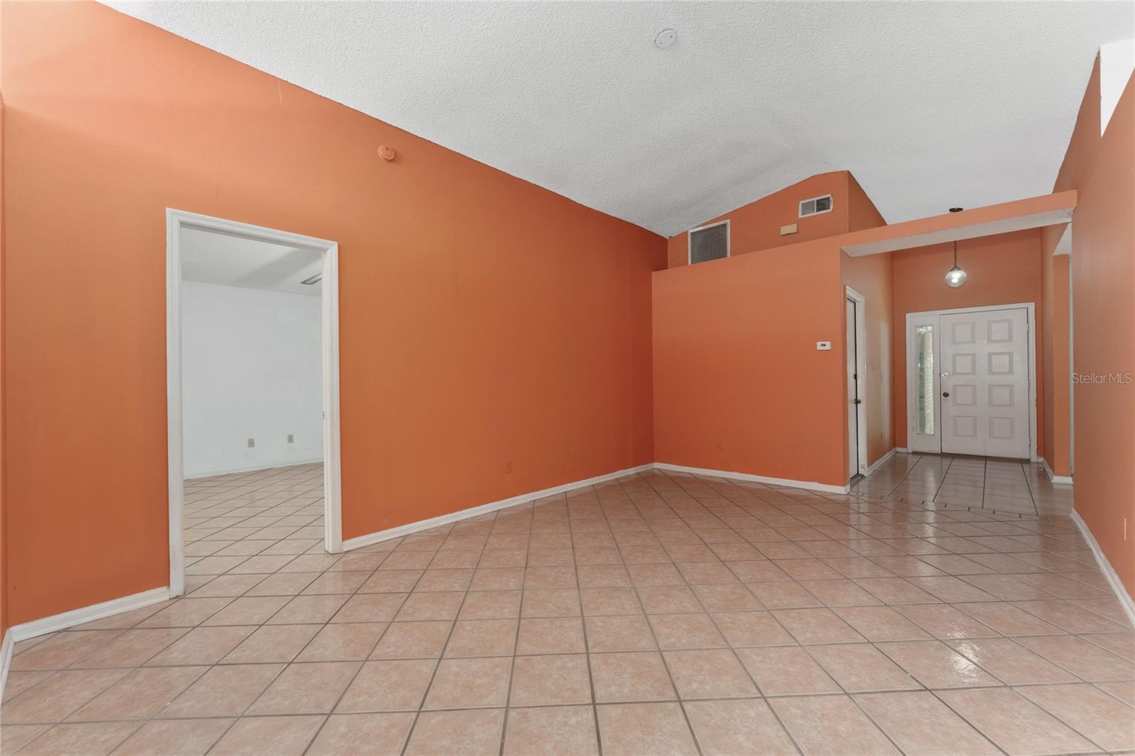 PEMBROOKE - Residential Lease