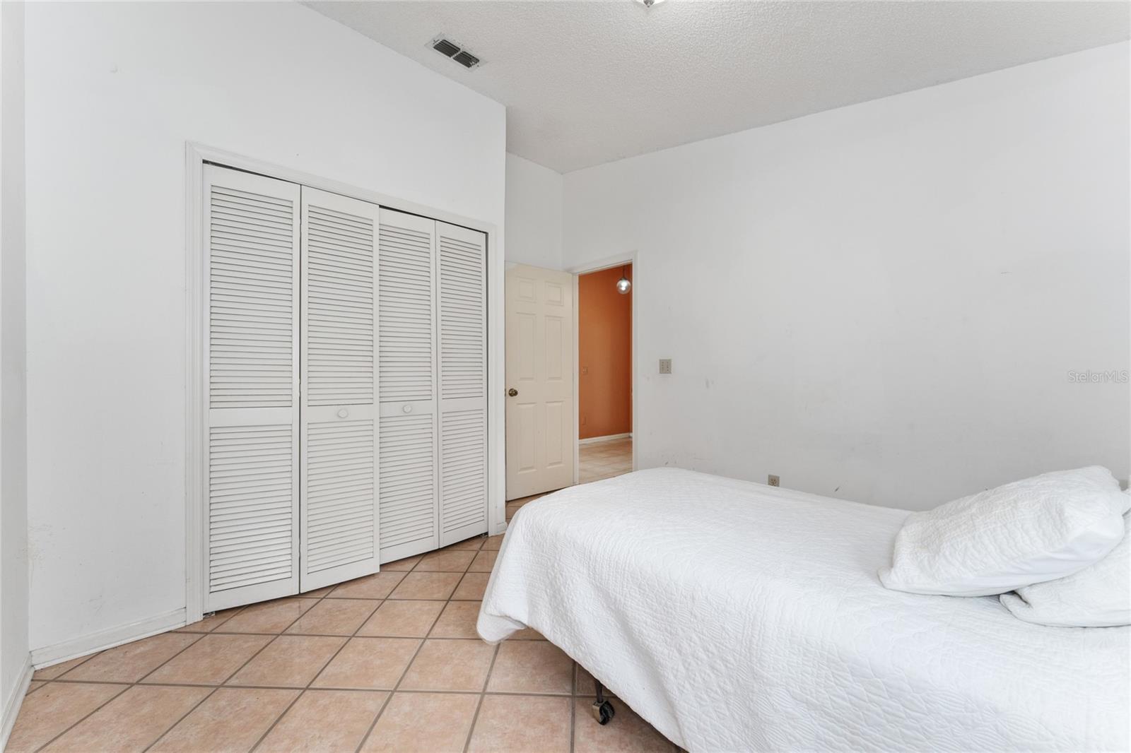 PEMBROOKE - Residential Lease