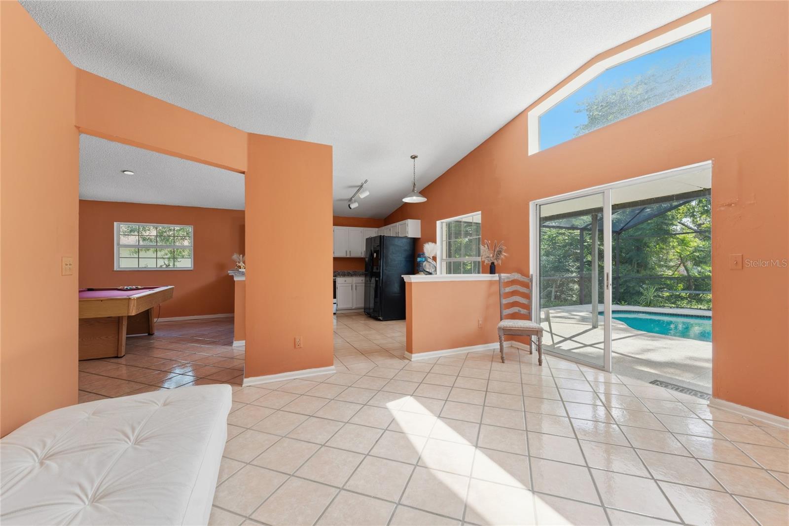 PEMBROOKE - Residential Lease