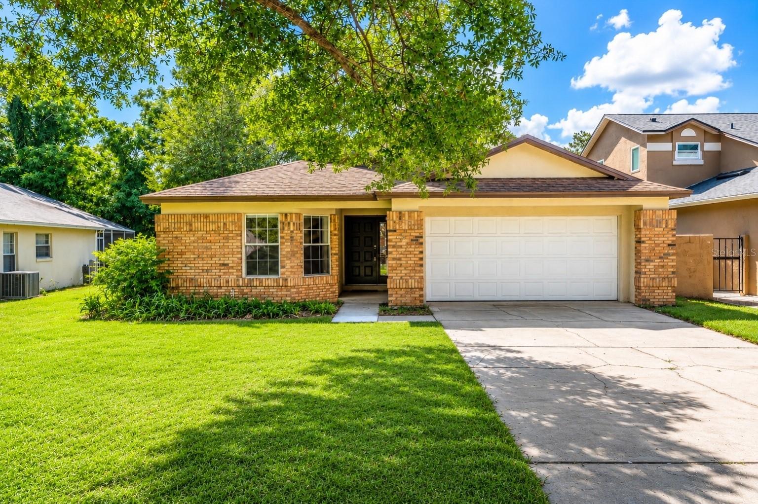 PEMBROOKE - Residential Lease