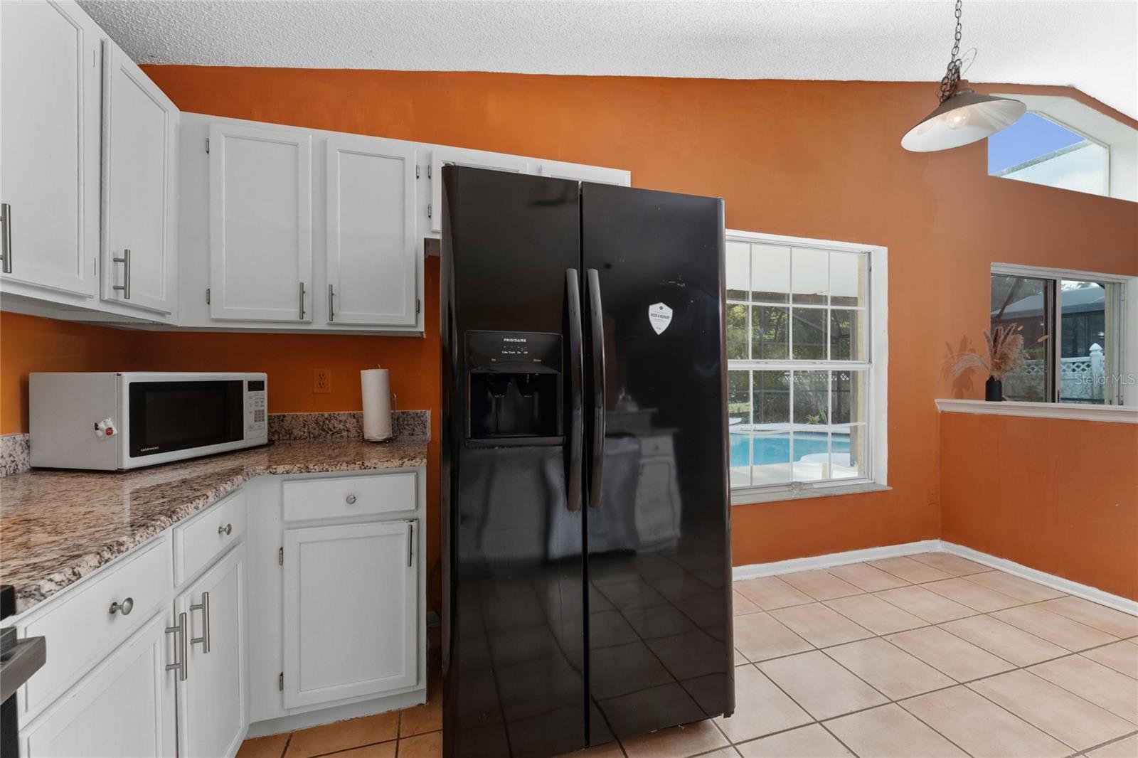 PEMBROOKE - Residential Lease