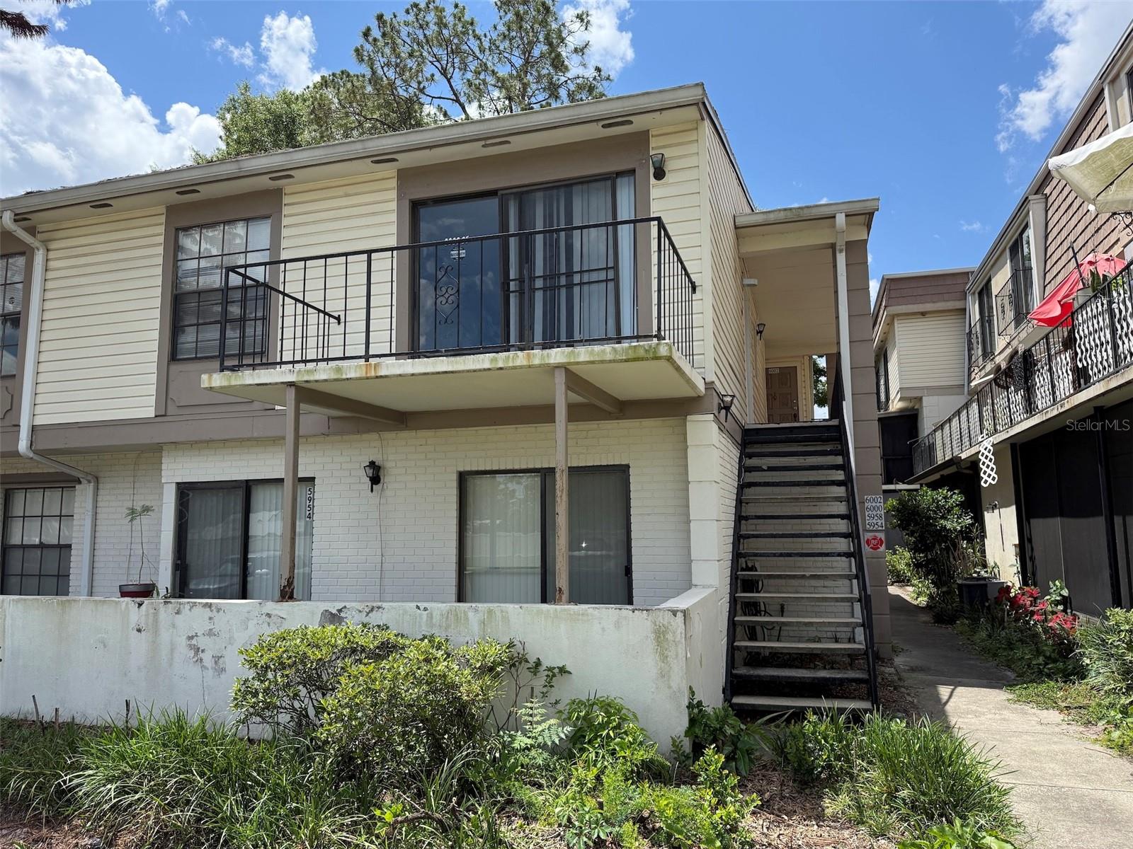 VILLAGE SQUARE CONDO - Residential