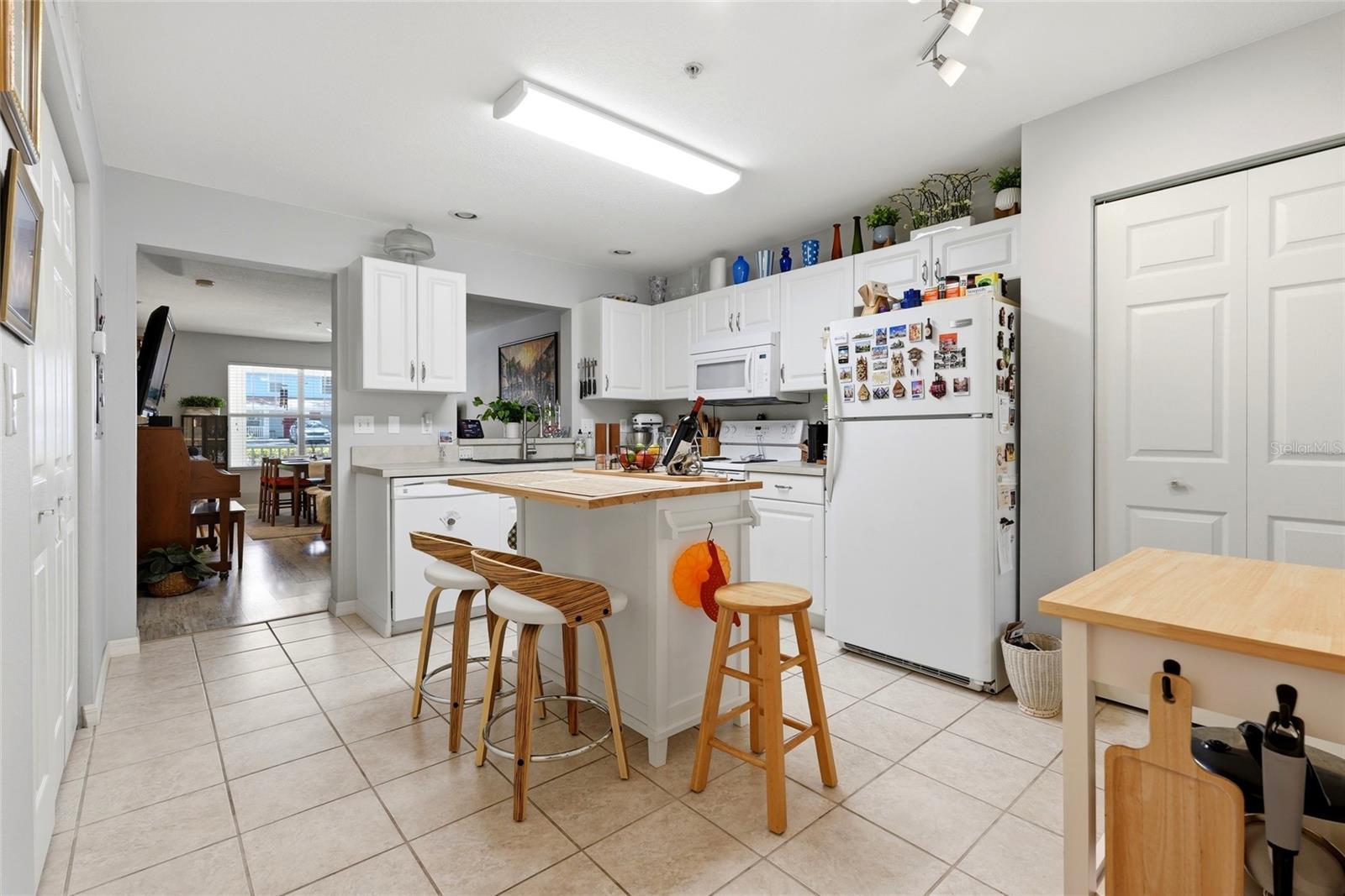 HAILEY FOREST CONDO - Residential