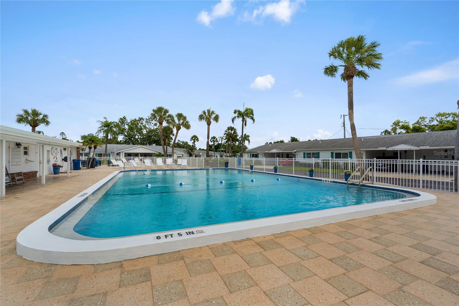 PARKWAY VILLAS - Residential