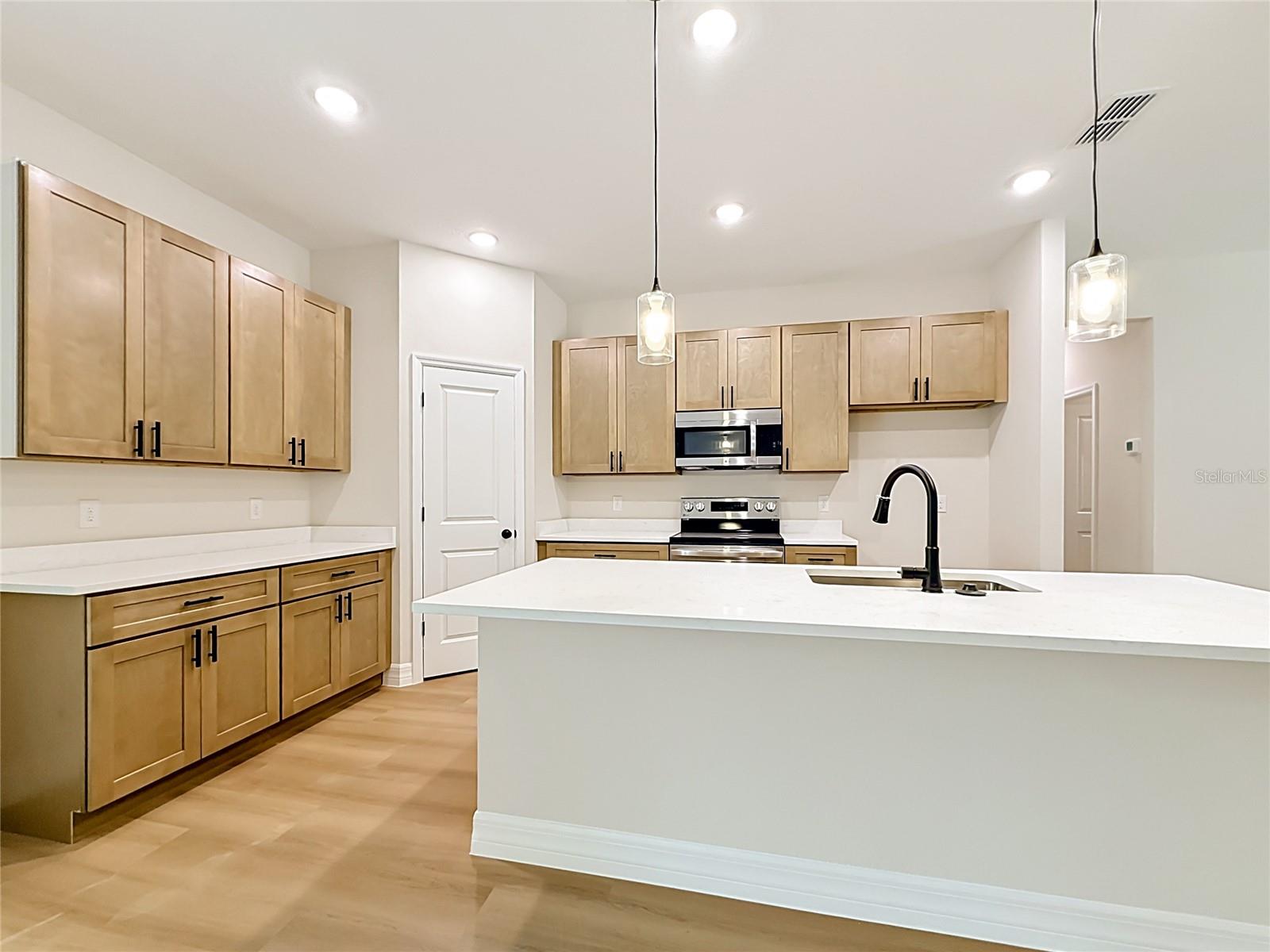 ROYAL TRAILS UNIT 01 - Residential