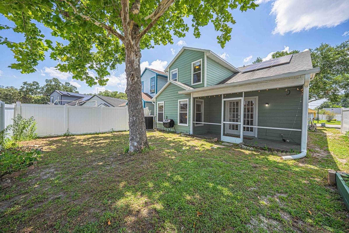 VICTORIA CHASE - Residential