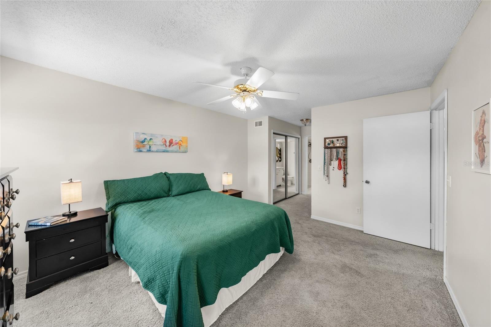 VICTORIA CHASE - Residential