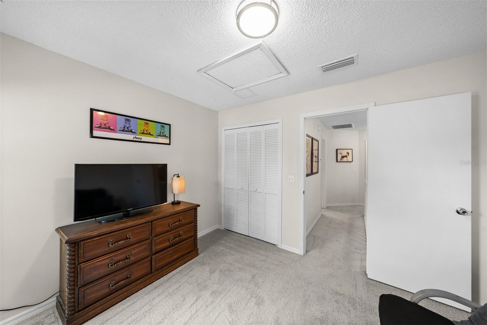VICTORIA CHASE - Residential